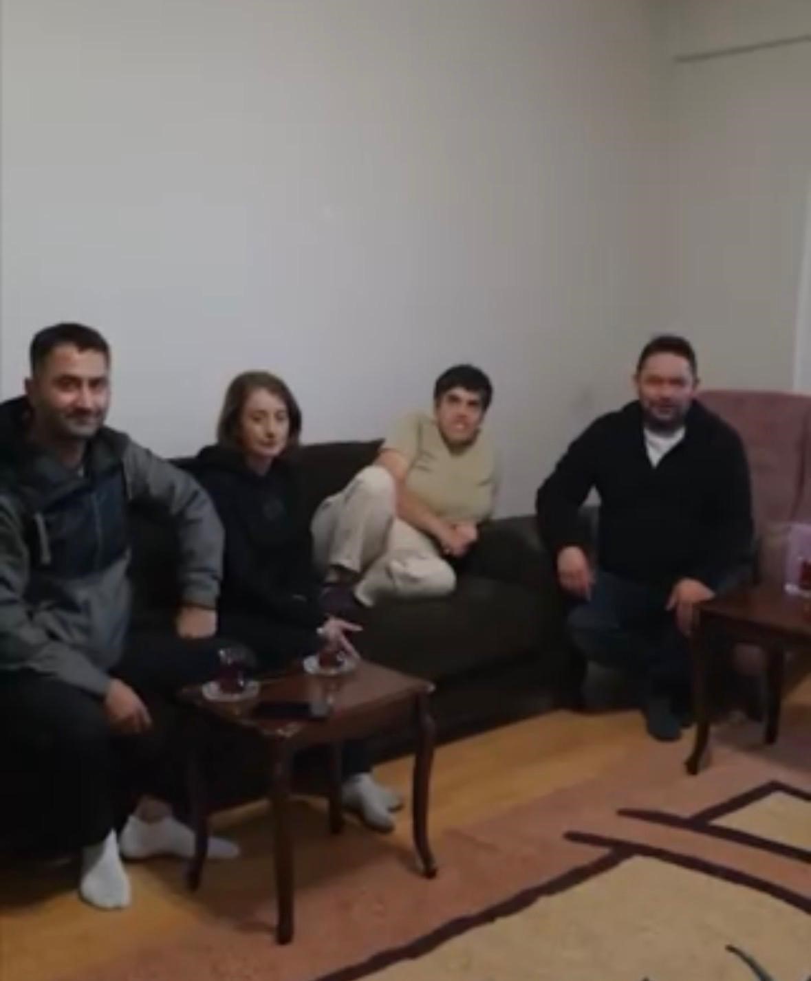 tek hayali umreye gitmek olan zihinsel engelli fatmanin hayali gercege donustu 1 7shgVLuQ
