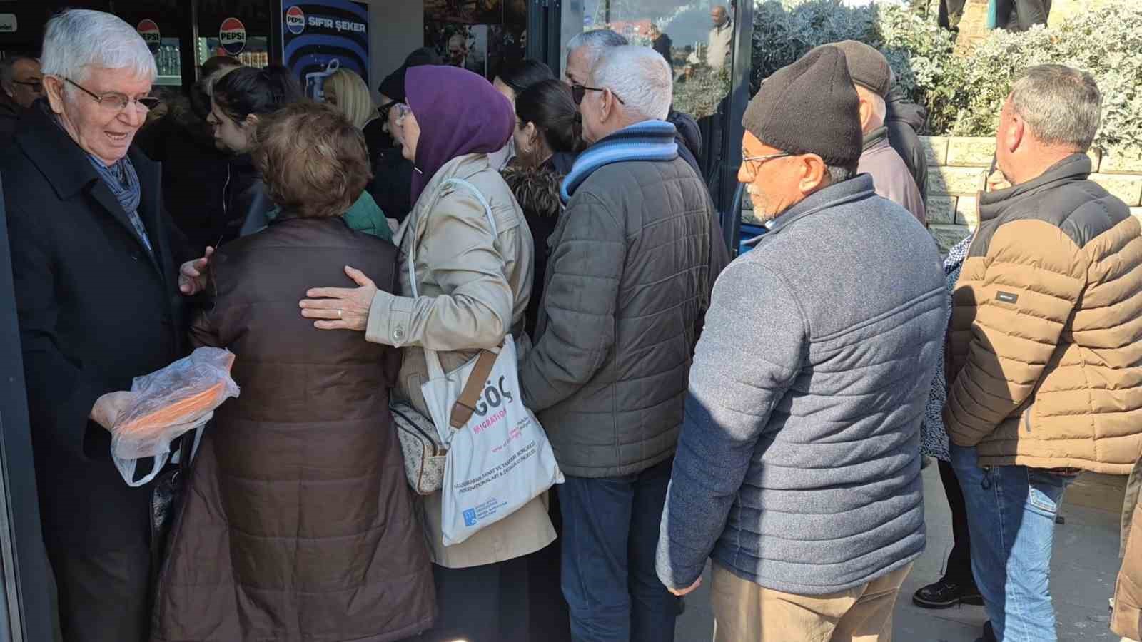tekirdag buyuksehir belediyesinin uygun fiyatli et satisi yogun talep goruyor 2 WHR3n7gl