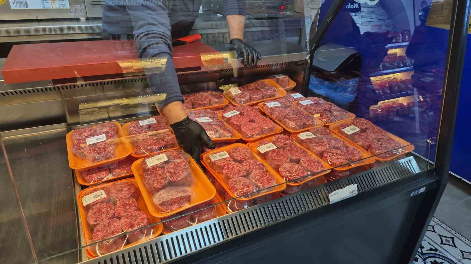 tekirdag buyuksehir belediyesinin uygun fiyatli et satisi yogun talep goruyor 7 9zkB4YbT