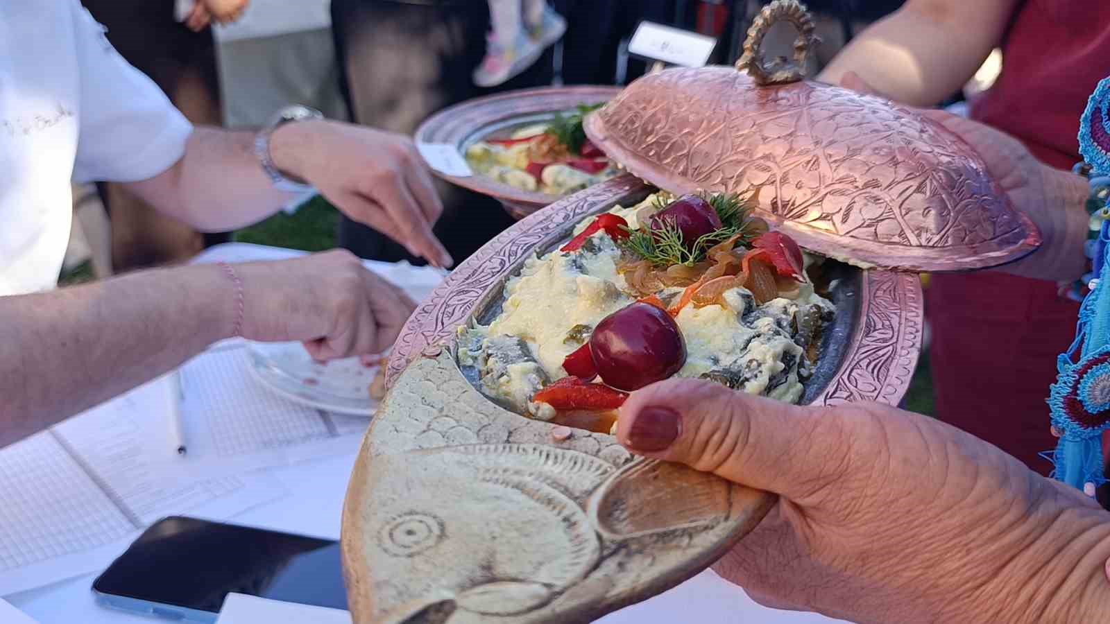 Tekirdağ Kiraz Festivali’nde kirazlı lezzetler kıyasıya yarıştı 5 tekirdag kiraz festivalinde kirazli lezzetler kiyasiya yaristi 1 k6etlKSz