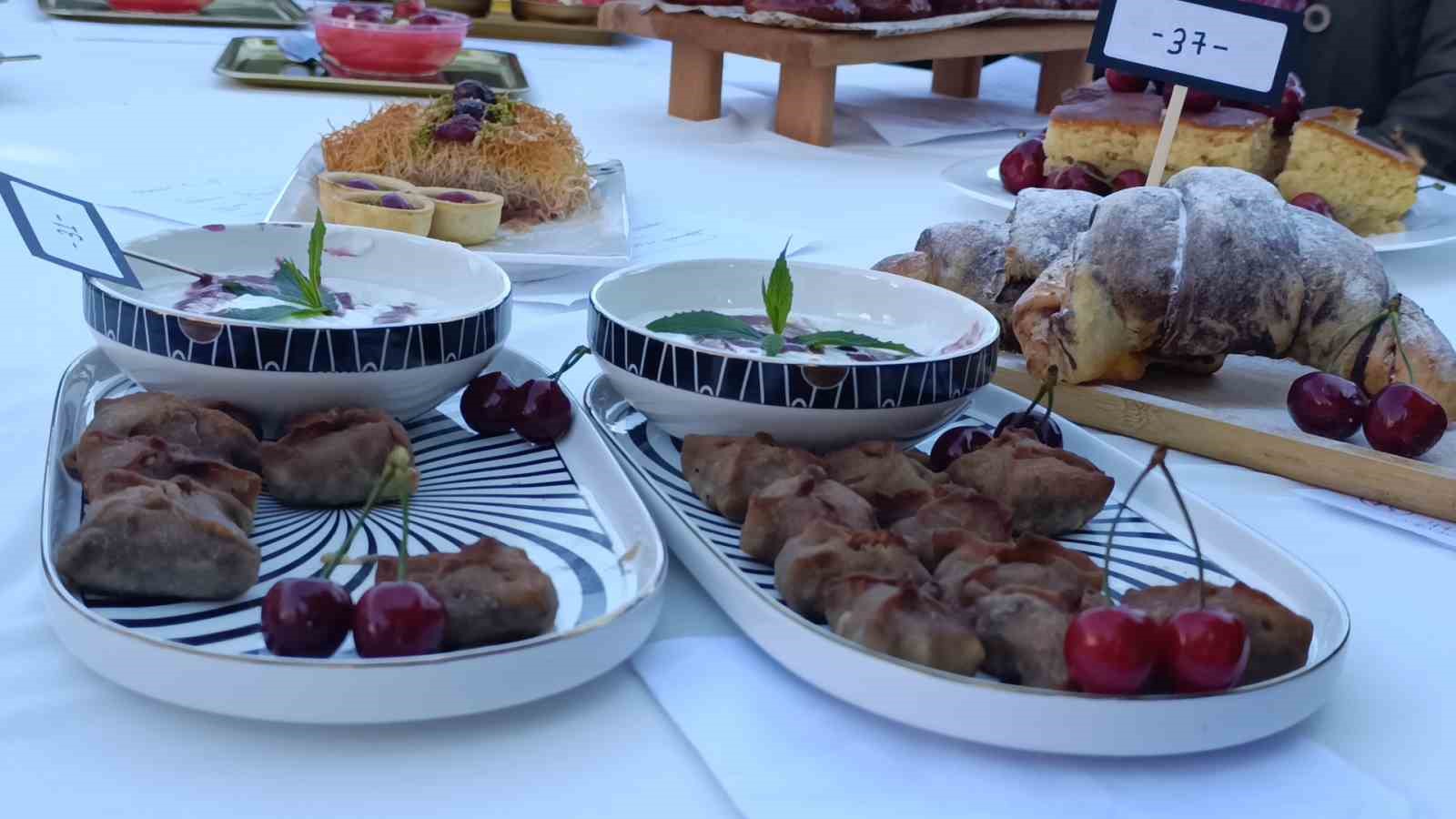 Tekirdağ Kiraz Festivali’nde kirazlı lezzetler kıyasıya yarıştı 6 tekirdag kiraz festivalinde kirazli lezzetler kiyasiya yaristi 2 JmPrk3aE