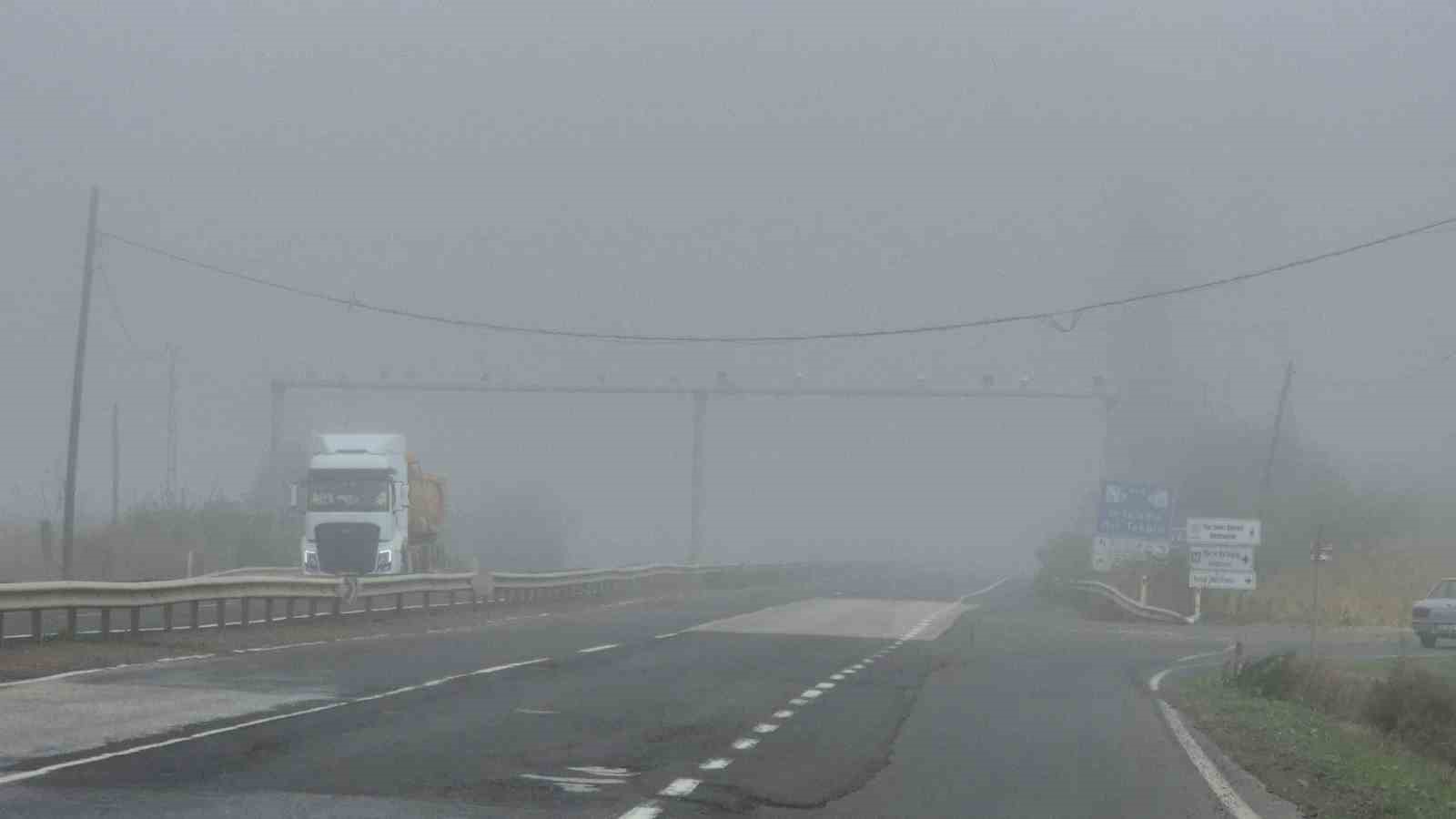 tekirdag muratli karayolunda yogun sis etkili oldu 2