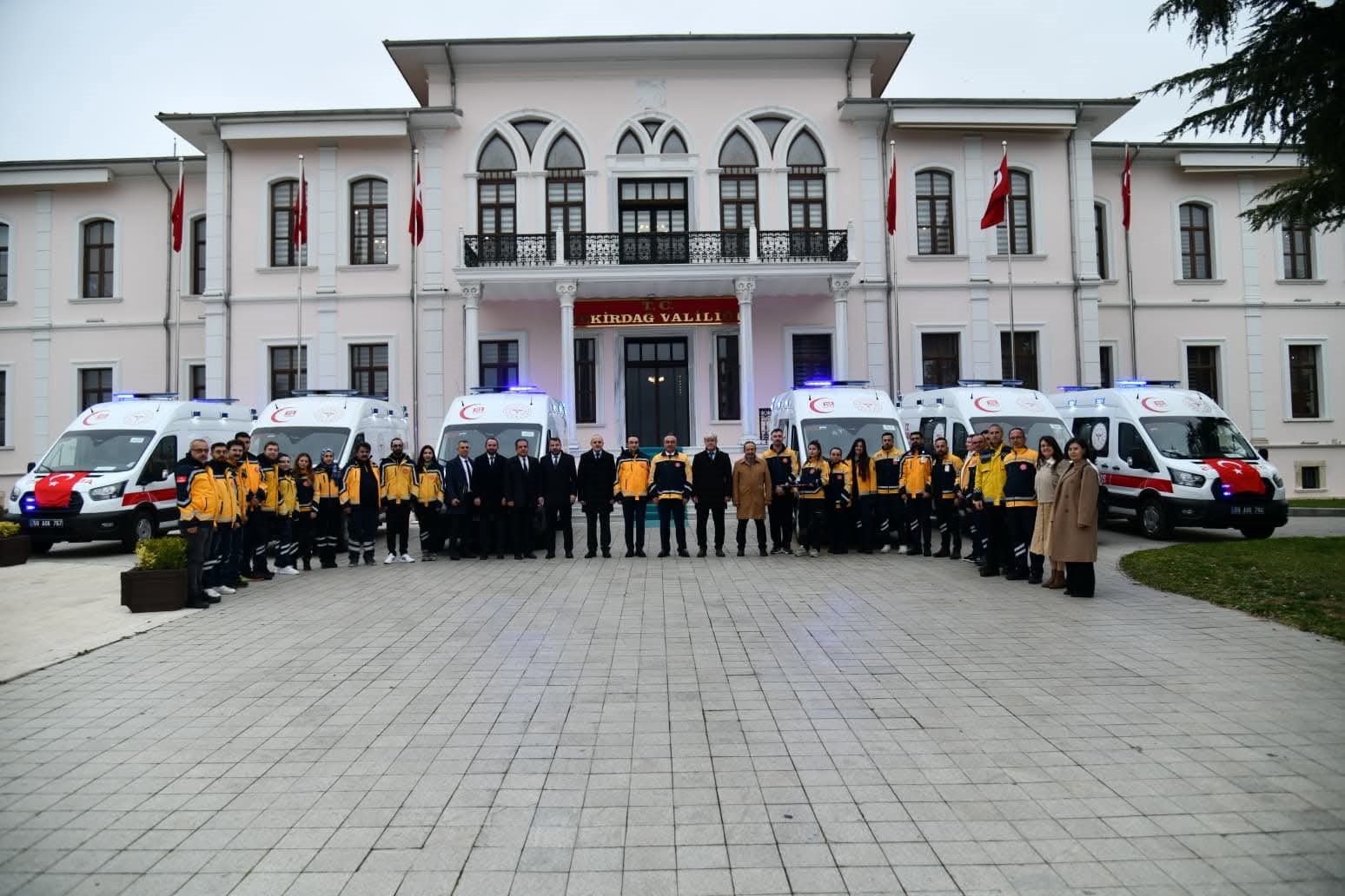 Tekirdağ’a 6 yeni ambulans 4 tekirdaga 6 yeni ambulans 0 quDVIgem