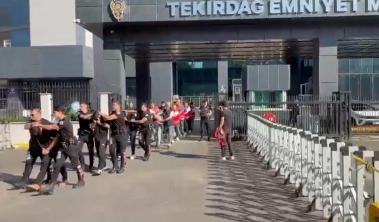 tekirdagda-18-milyonluk-telefon-dolandiriciligi-sebekesi-cokertildi-11-kisi-tutuklandi-Ad4uw3ws.jpg