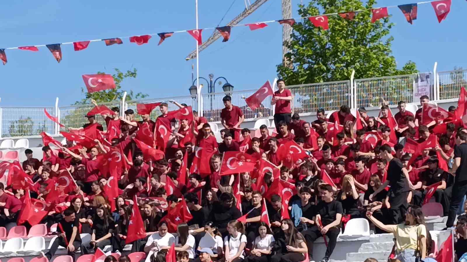tekirdagda 19 mayis genclik ve spor bayrami kutlandi 3 T33Hb8Wr
