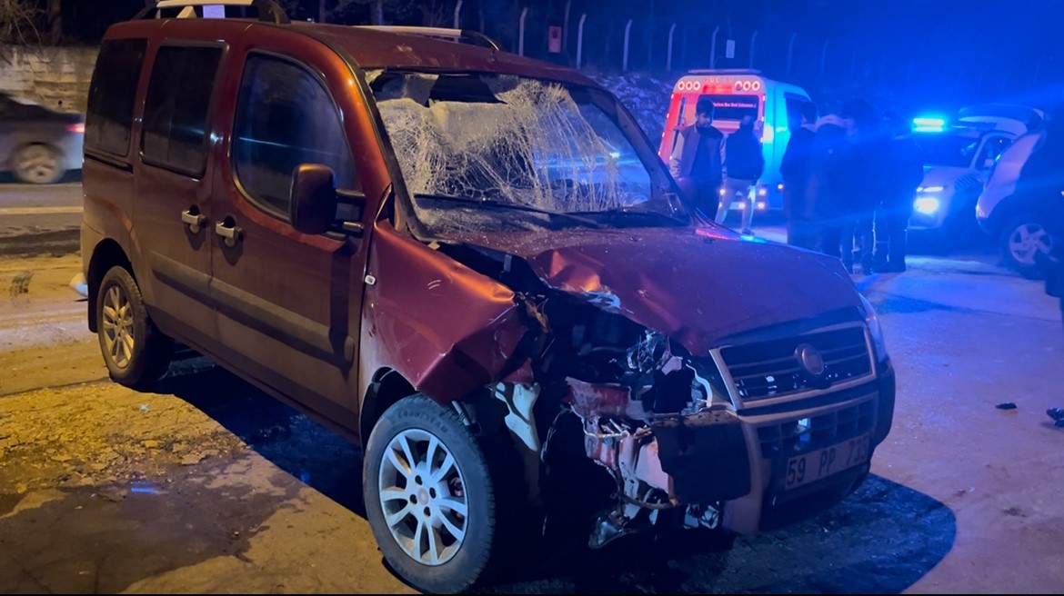 tekirdagda 2 kisinin yaralandigi feci kaza kamerada 1 Qz52SsIt