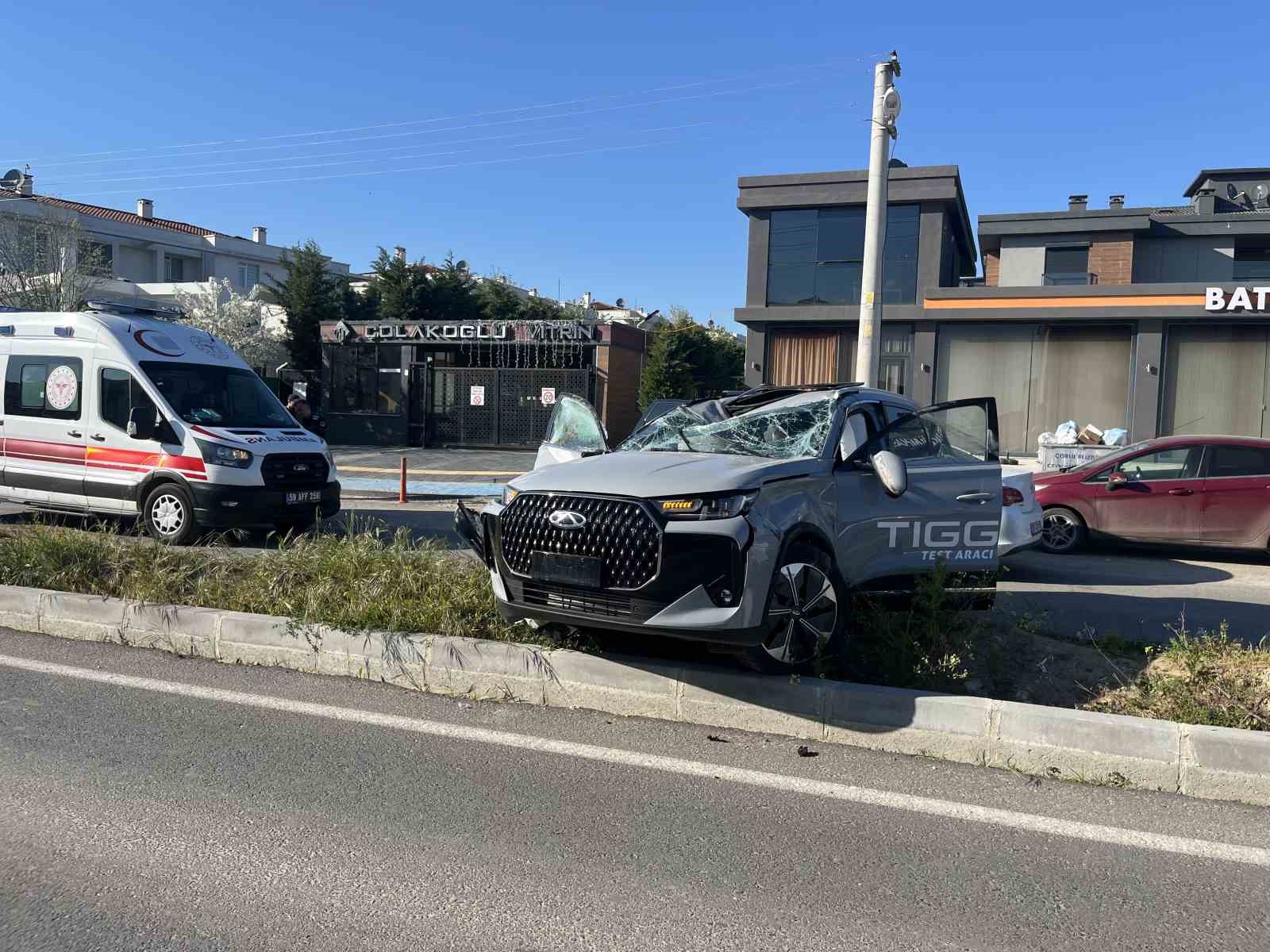 tekirdagda 2si cocuk 5 kisinin yaralandigi kaza kamerada 25 metre boyunca taklalar atti 4 nmqKHVdO
