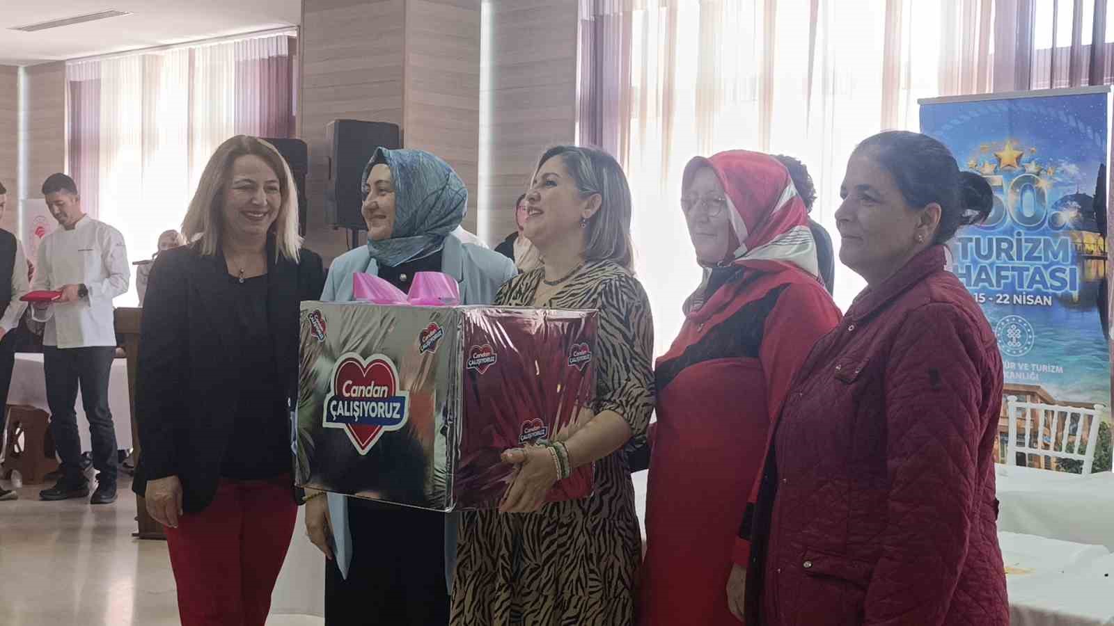 tekirdagda 32 cesit yoresel tatli yaristi tekirdagin cografi isaretli hayrabolu tatlisi 1 oldu 1