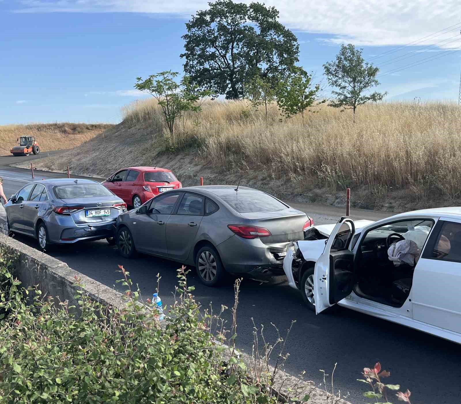 Tekirdağ’da 500 metre arayla iki zincirleme kaza 6 tekirdagda 500 metre arayla iki zincirleme kaza 2 SwRN3GVU
