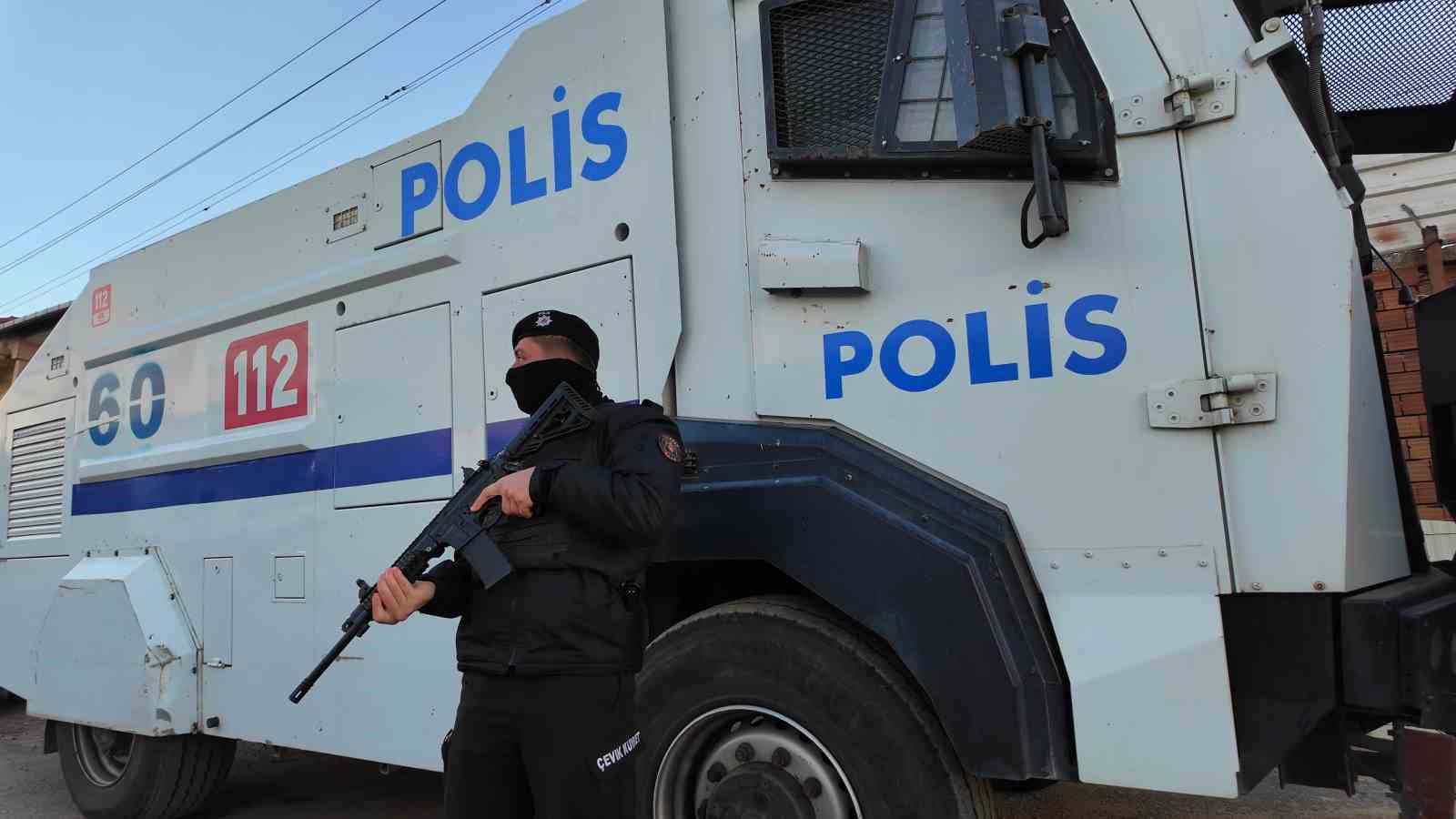 tekirdagda 700 polisle dev uygulama 1 iQzklwQ3