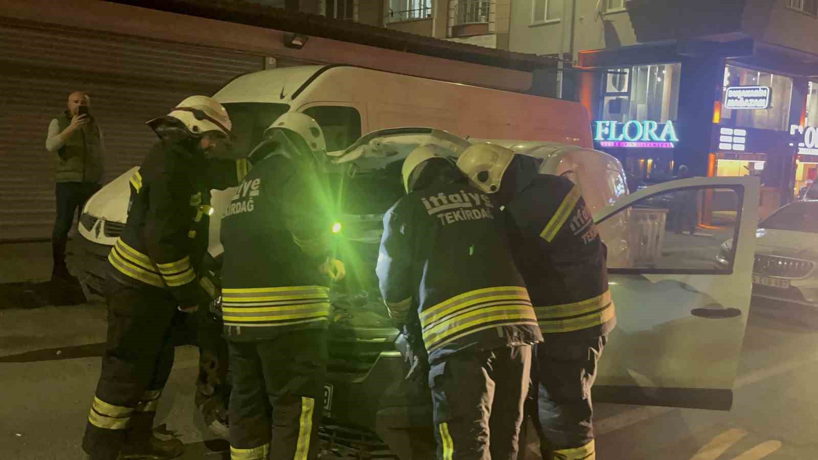 tekirdagda alkollu surucu isci servisine carpti ardindan minibus soforune tehditler savurdu 2