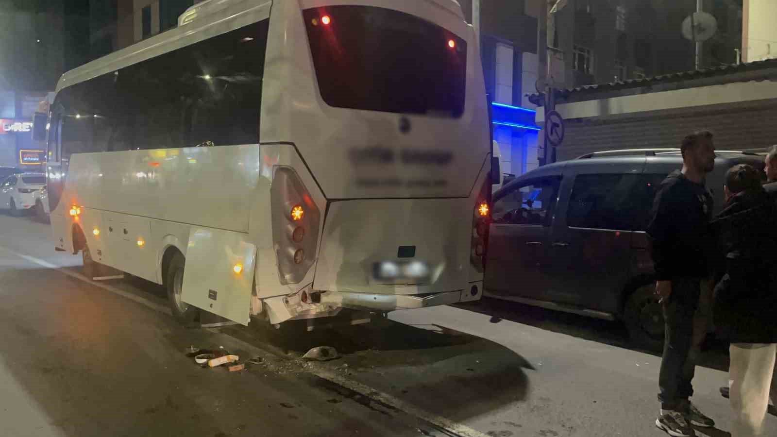 tekirdagda alkollu surucu isci servisine carpti ardindan minibus soforune tehditler savurdu 3