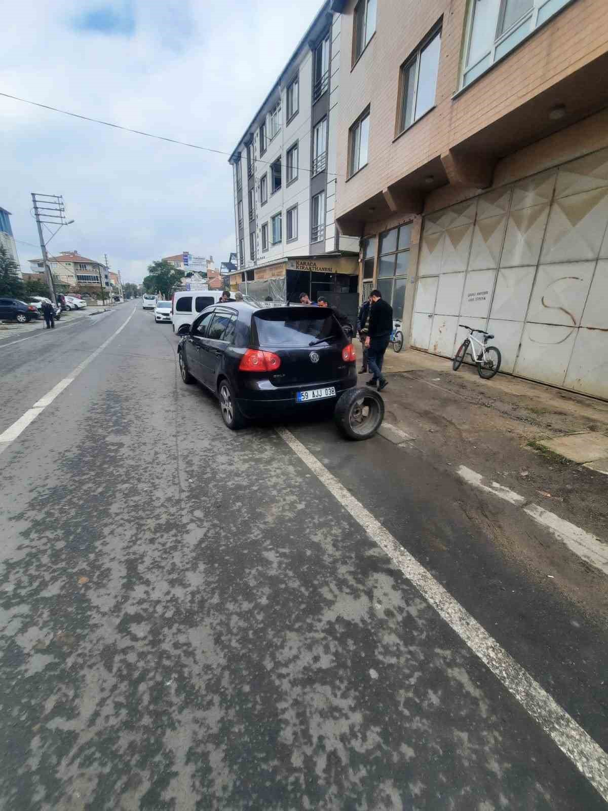 Tekirdağ’da araba dükkâna girdi 10 tekirdagda araba dukk na girdi 6 t1CK8Znj