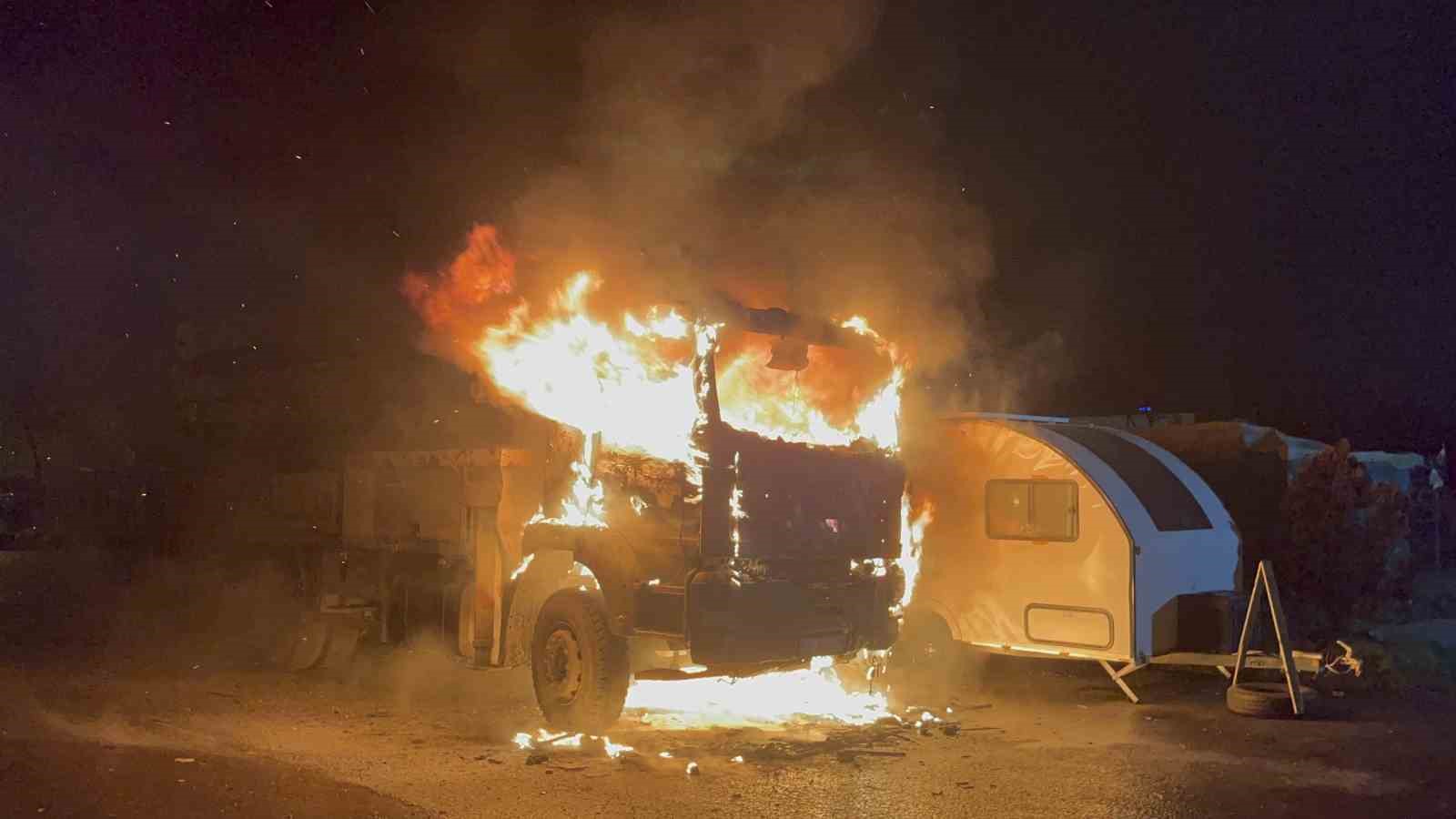 tekirdagda beton pompasi alev topuna dondu 3 gWYVPN9M