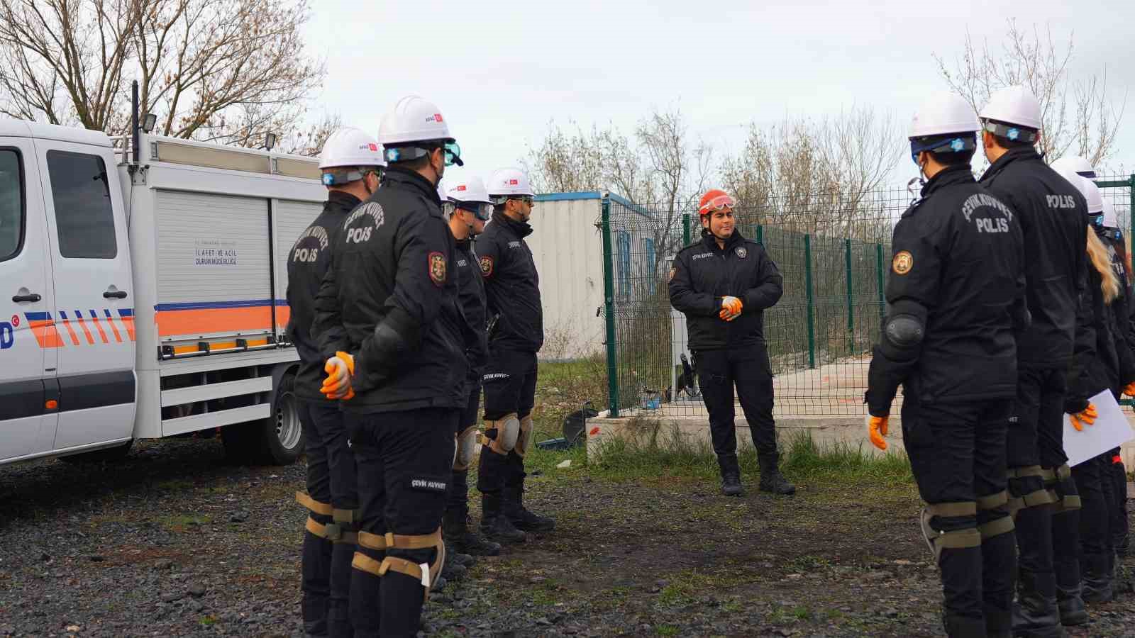 tekirdagda cevik kuvvete afet aninda enkazda arama kurtarma egitimi 4 ctjRs96N