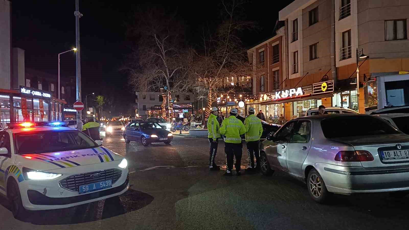 tekirdagda dur ihtarina uymayan surucu aracini birakip kacti surucuye 210 bin tl ceza uygulandi