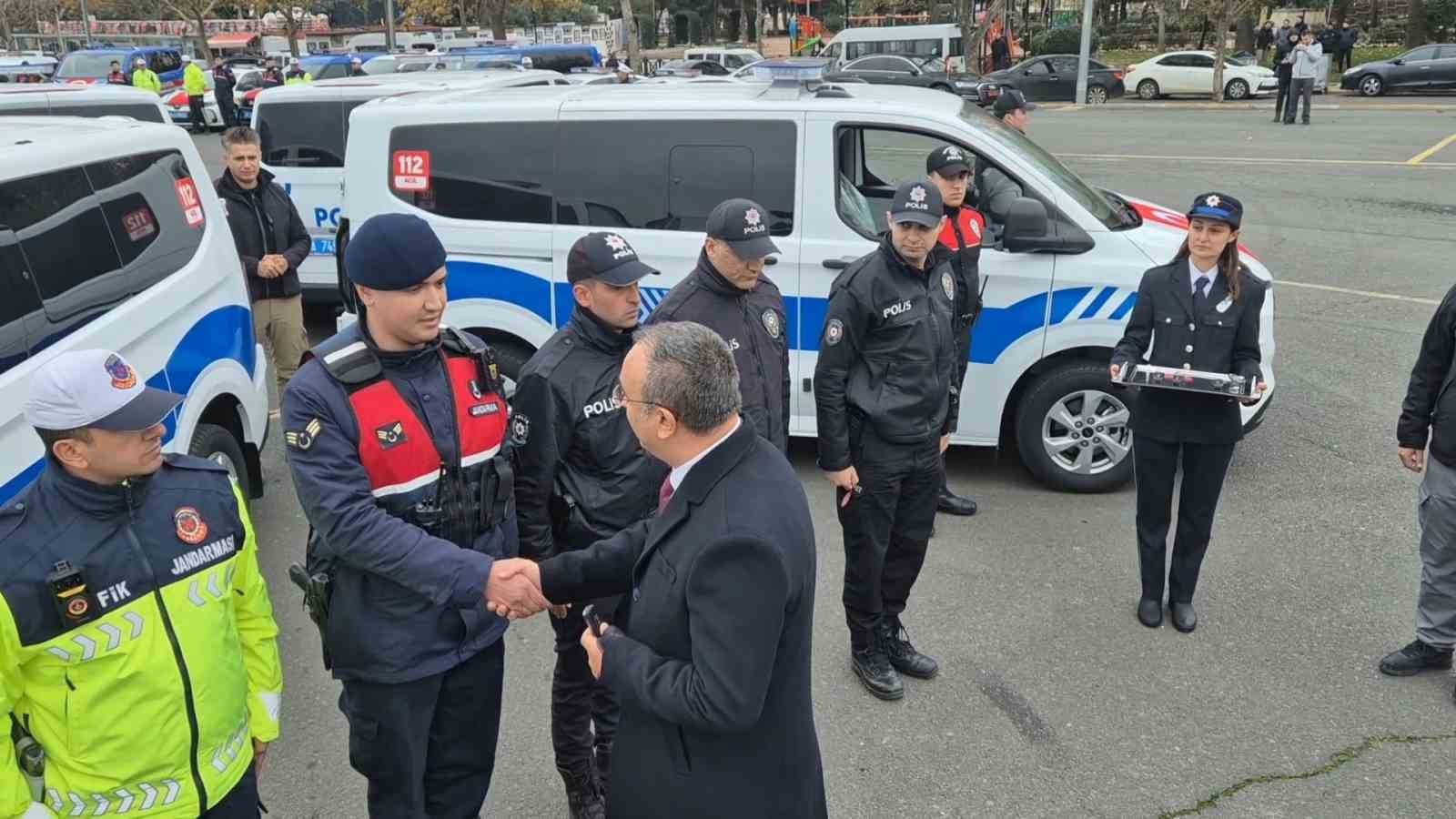 tekirdagda emniyet ve jandarmaya yeni araclar teslim edildi 1 97nFhDet
