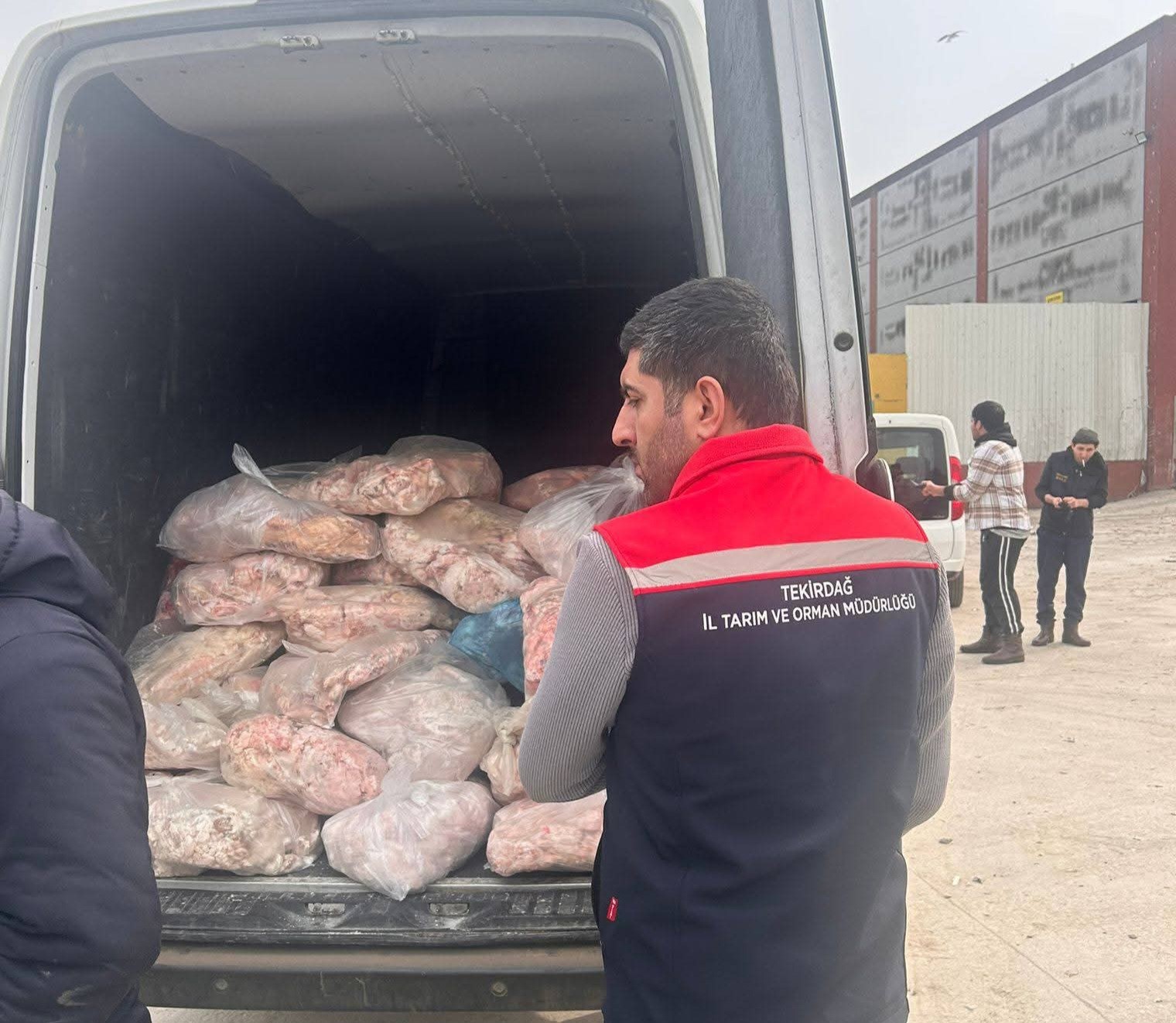 tekirdagda etiketsiz 2 bin 800 kilogram hayvansal urun imha edildi 1 b4jmaQSI
