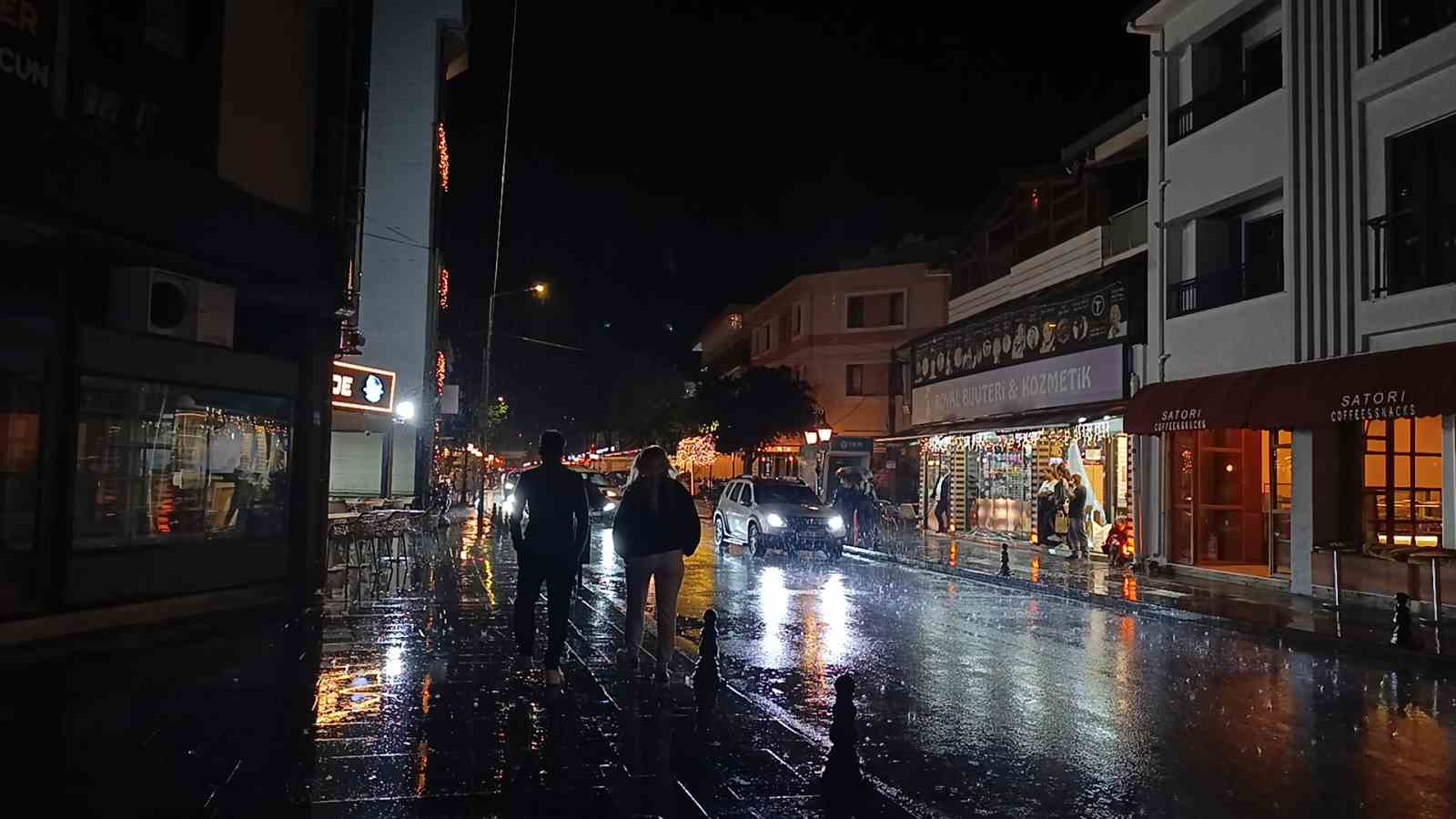 tekirdagda gece saatlerinde saganak yagis etkili oldu 5 rS2zCVhL