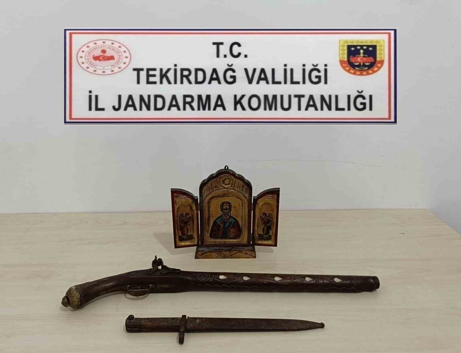 Tekirdağ’da jandarmadan mart ayında kapsamlı operasyon: 277 şüpheli yakalandı, 13’ü tutuklandı 7 tekirdagda jandarmadan mart ayinda kapsamli operasyon 277 supheli yakalandi 13u tutuklandi 3 1UizVBmL