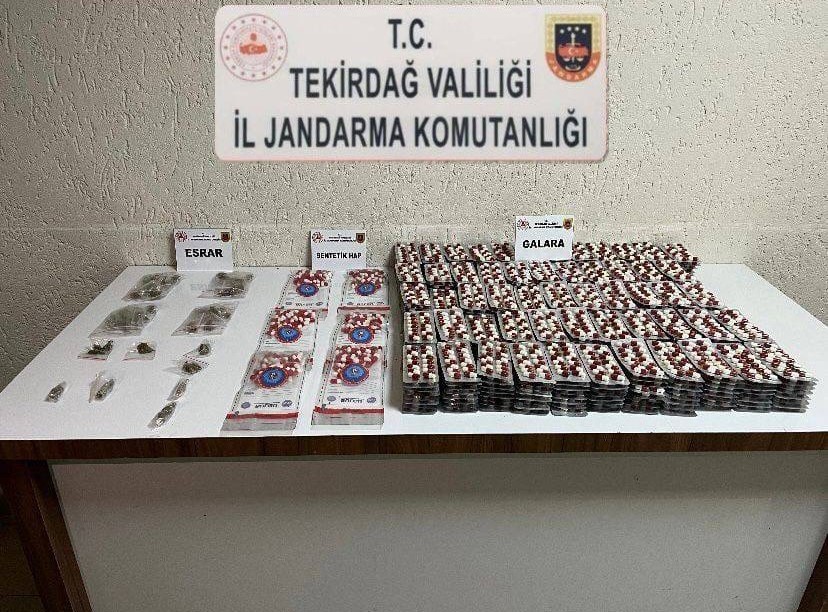 Tekirdağ’da jandarmadan mart ayında kapsamlı operasyon: 277 şüpheli yakalandı, 13’ü tutuklandı 9 tekirdagda jandarmadan mart ayinda kapsamli operasyon 277 supheli yakalandi 13u tutuklandi 5 NBXNSJEq