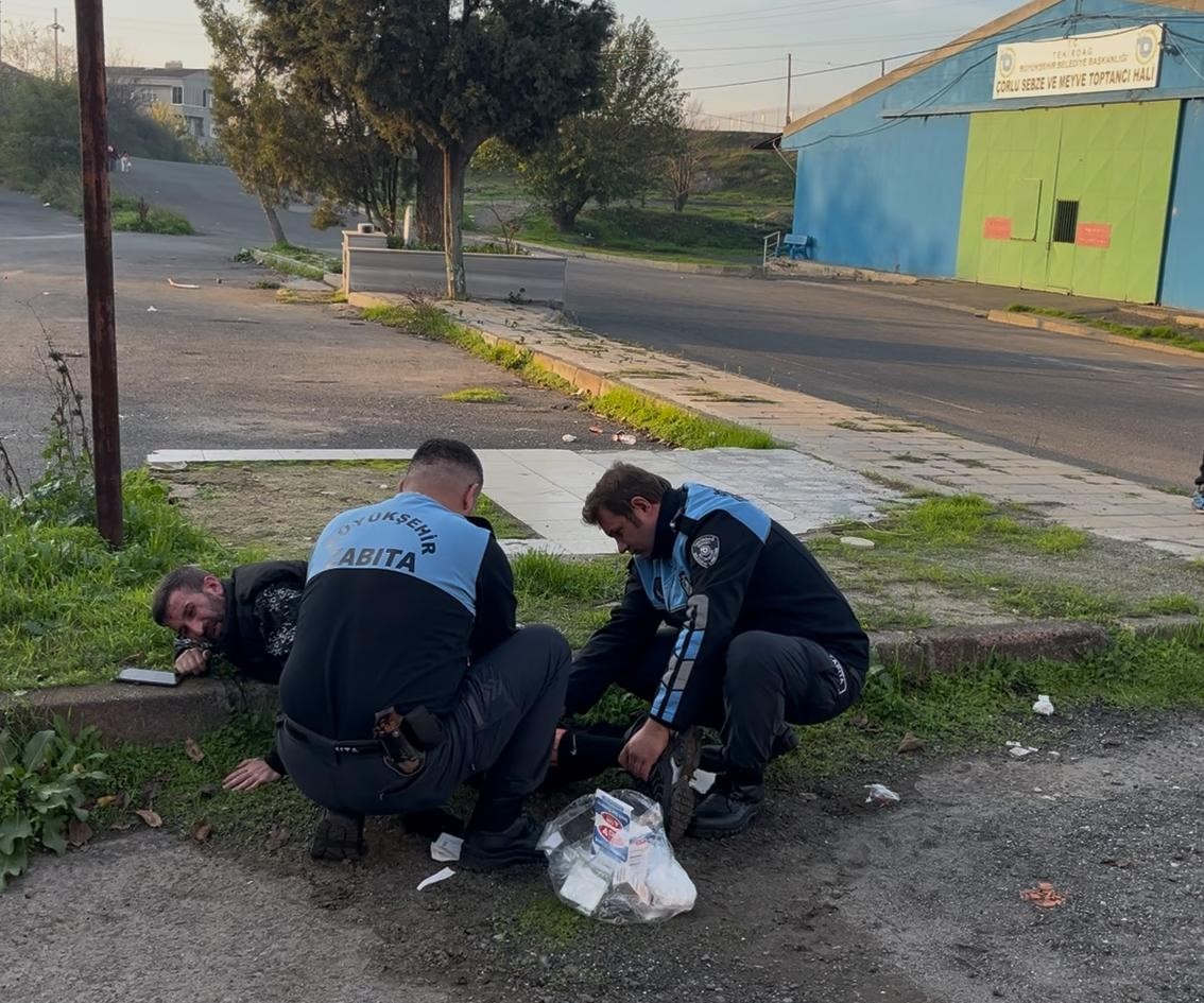 tekirdagda kalca ve sirtindan bicaklanan adam montumu istediler vermedim 0 CT2lXOS3