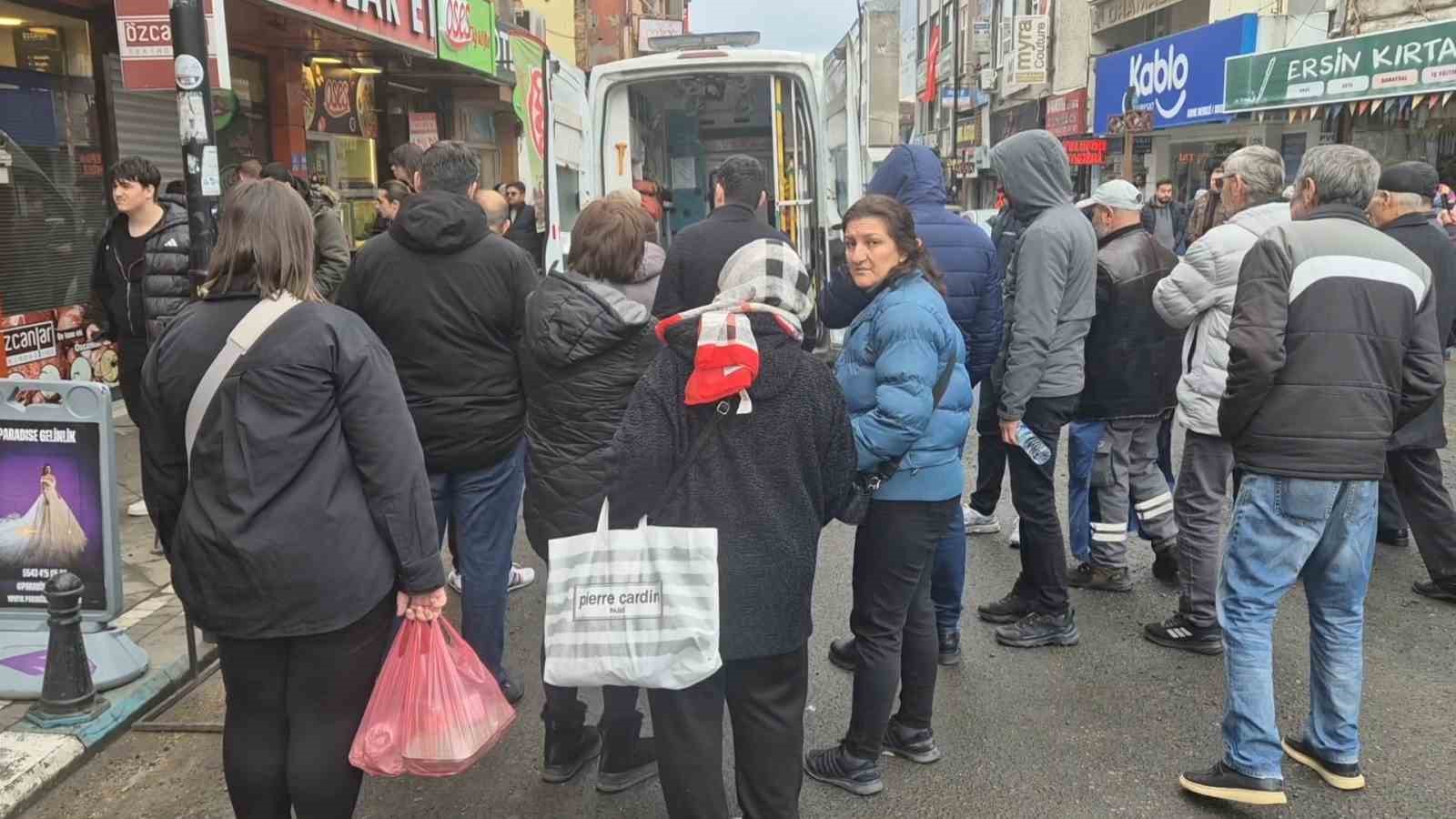 tekirdagda kasapta elini kiyma makinesine kaptiran kadin yaralandi 2 e2vwHQUI