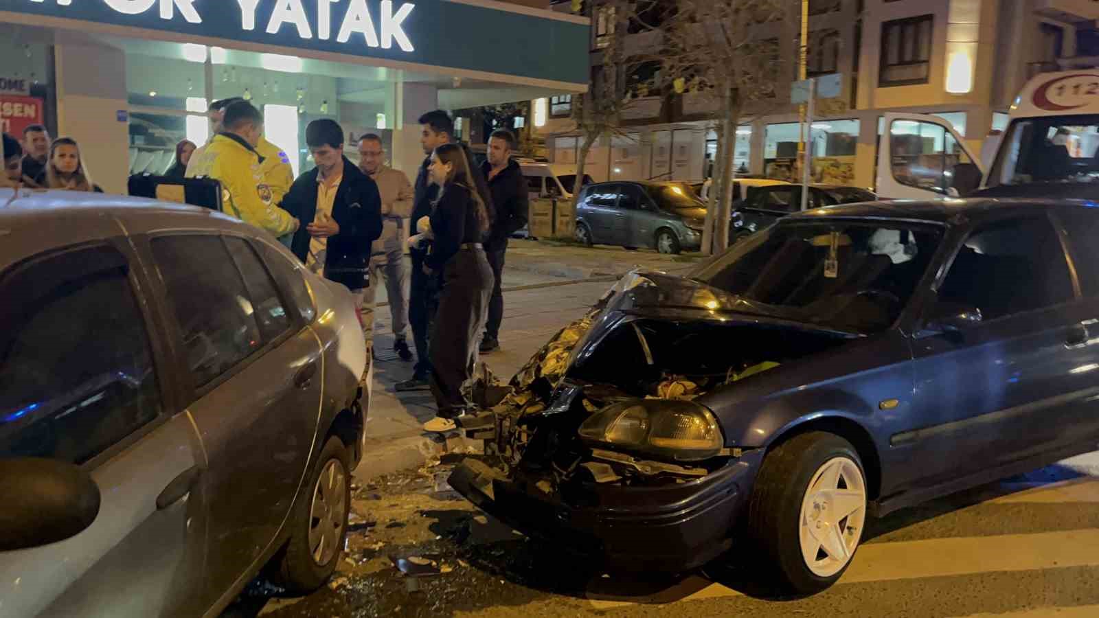 Tekirdağ’da kaza anı araç kamerasında: Park halindeki otomobili biçti 5 tekirdagda kaza ani arac kamerasinda park halindeki otomobili bicti 1 BLpW5StM