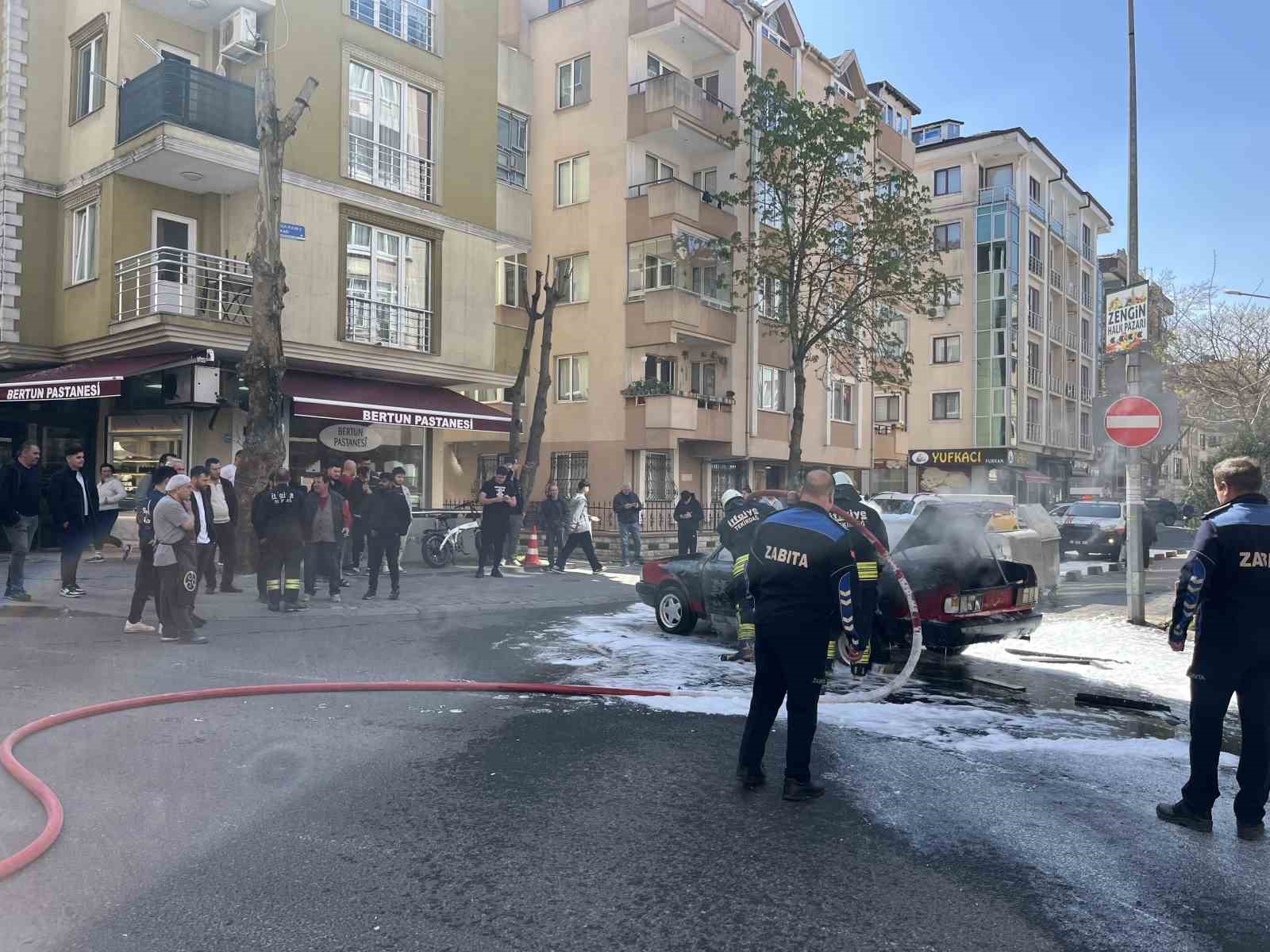 Tekirdağ’da korku dolu anlar: LPG’li otomobil alev topuna döndü 7 tekirdagda korku dolu anlar lpgli otomobil alev topuna dondu 3 miU7S5sU