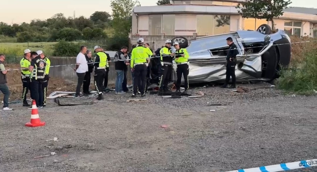 tekirdagda midibus ile panelvan carpisti 1 olu 8 yarali 1 yAHBlMfv