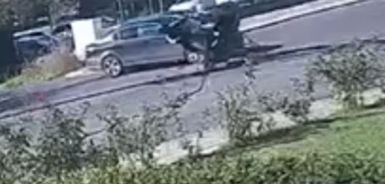 tekirdagda motosiklet lokantanin bahcesine daldi o anlar kamerada 0 FQ5zWTR3