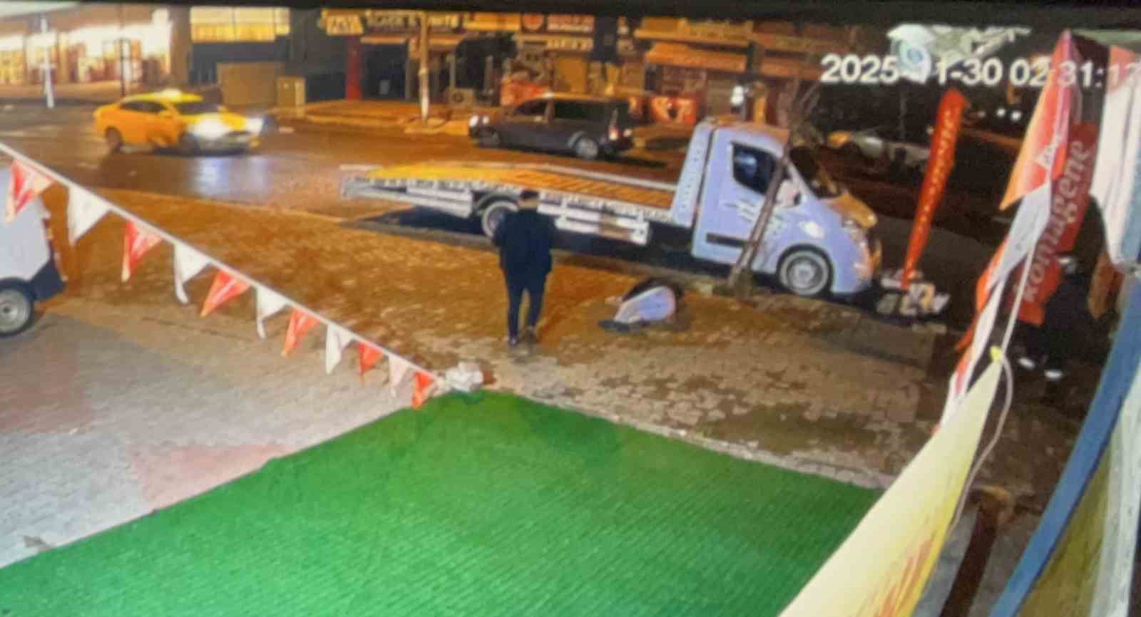 tekirdagda motosiklet oto kurtariciya ok gibi saplandi 0