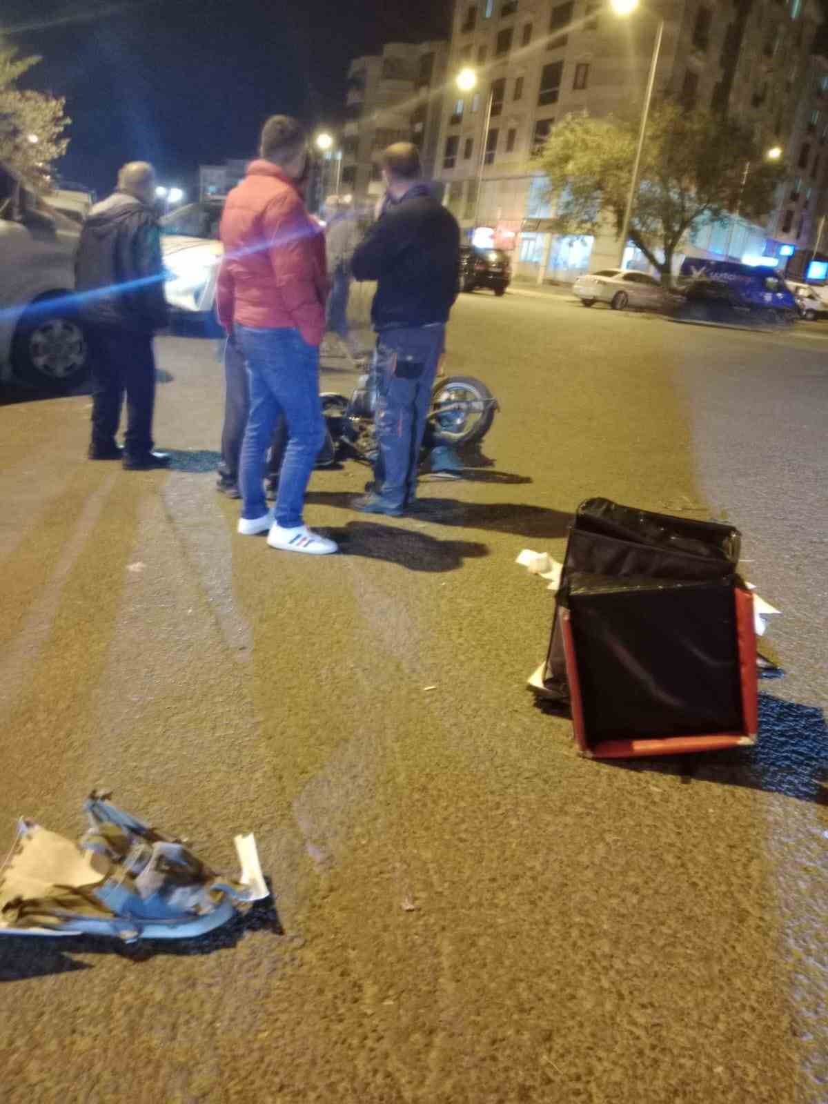 tekirdagda motosikletlinin agir yaralandigi kaza kamerada 2