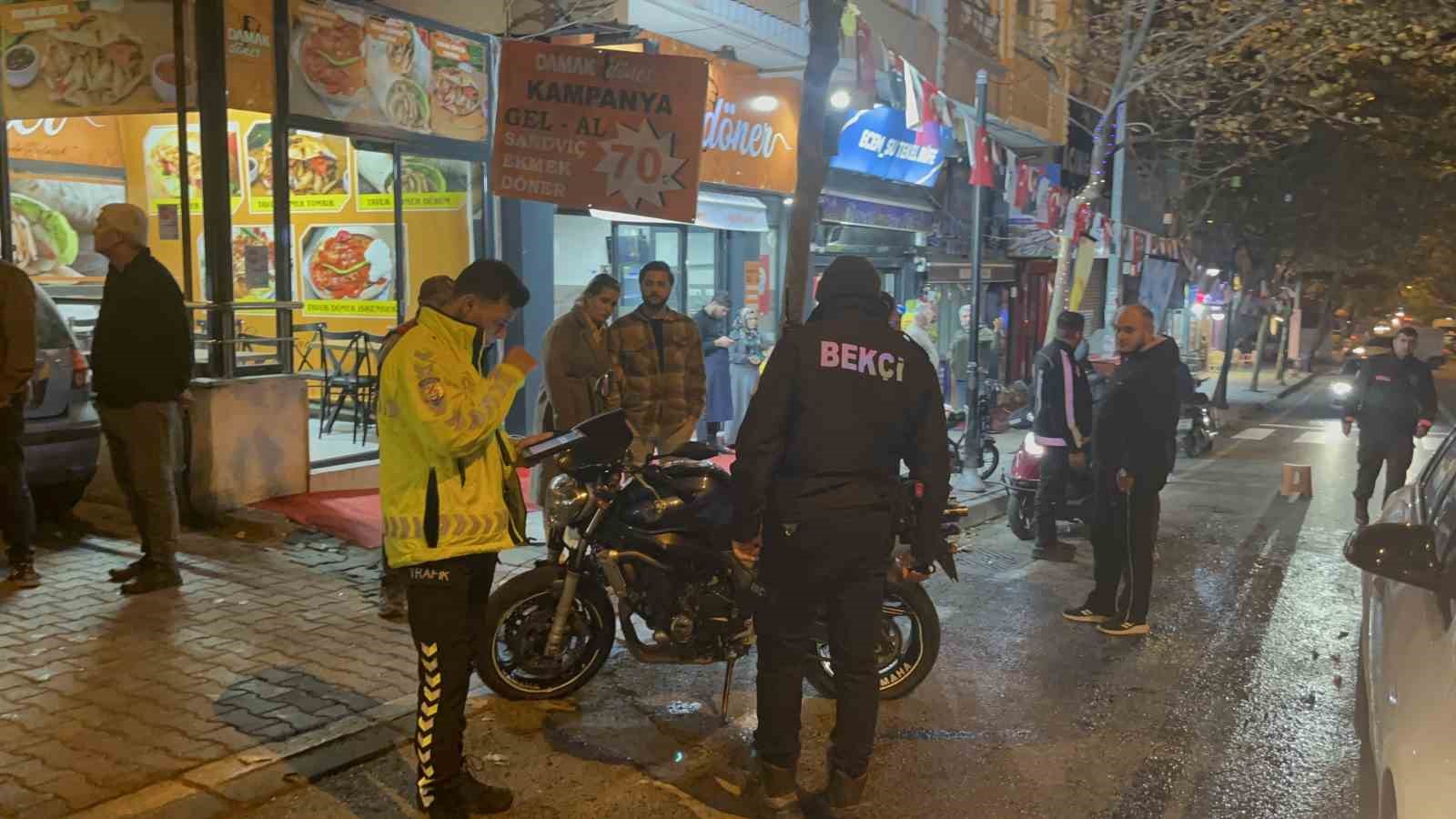 tekirdagda motosikletlinin metrelerce suruklendigi kaza kamerada olay yerinde tansiyon yukseldi 2 pI9sm3Qh