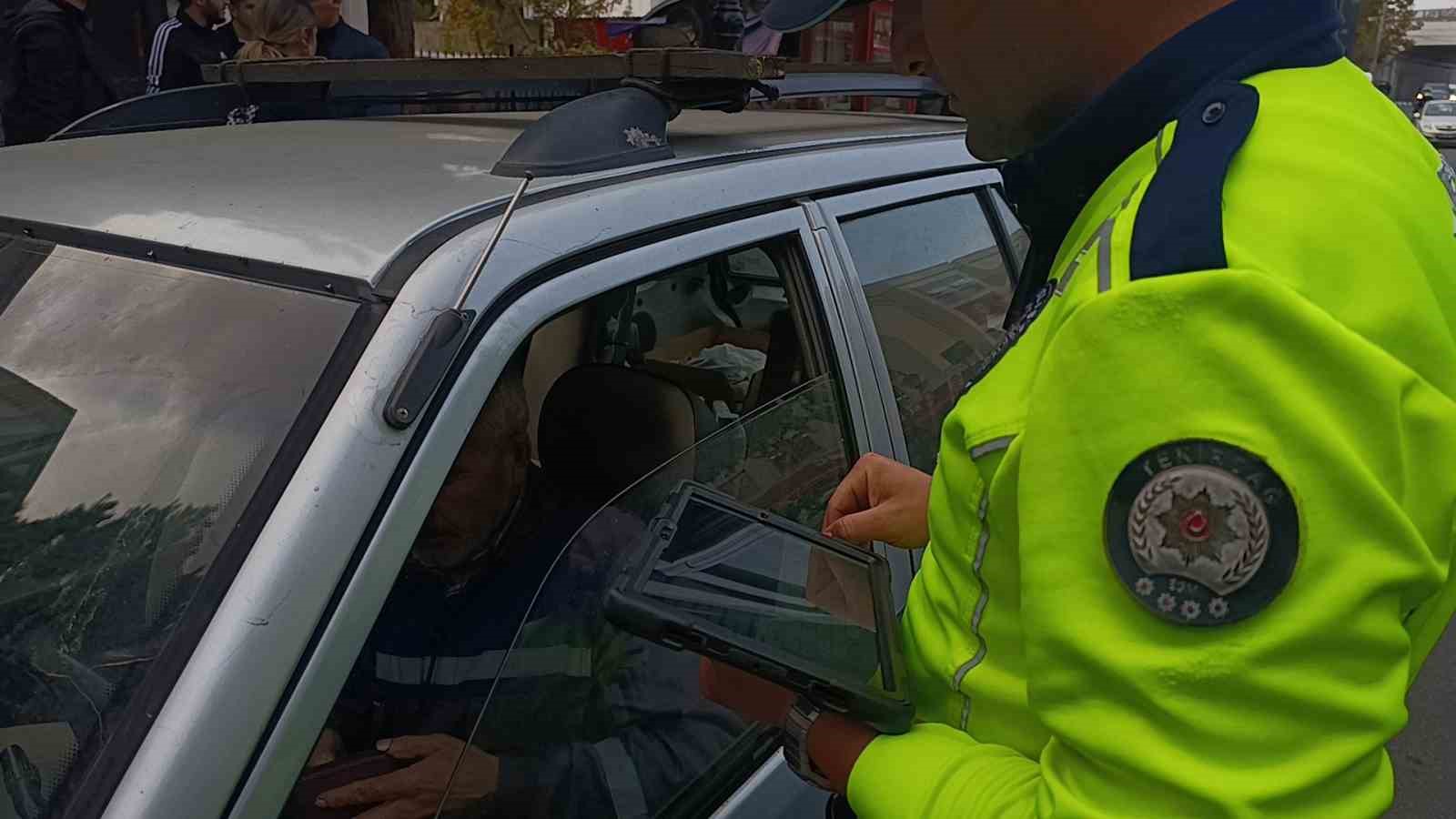Tekirdağ’da muayenesiz ve cam filmli araçlara ceza 8 tekirdagda muayenesiz ve cam filmli araclara ceza 4 Kqm1KZIQ