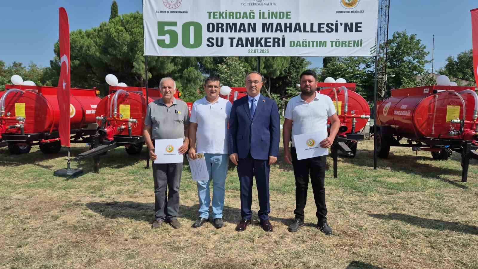 Tekirdağ’da orman yangınlarına karşı dev hamle: 50 mahalleye 50 su tankeri 5 tekirdagda orman yanginlarina karsi dev hamle 50 mahalleye 50 su tankeri 1 zEq6wJ2l