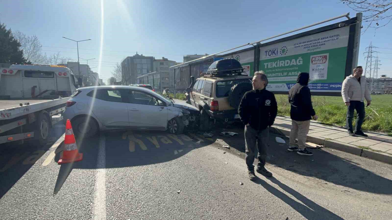 tekirdagda otomobilin park halindeki cipe carptigi kaza kamerada 1 FQ2VR592