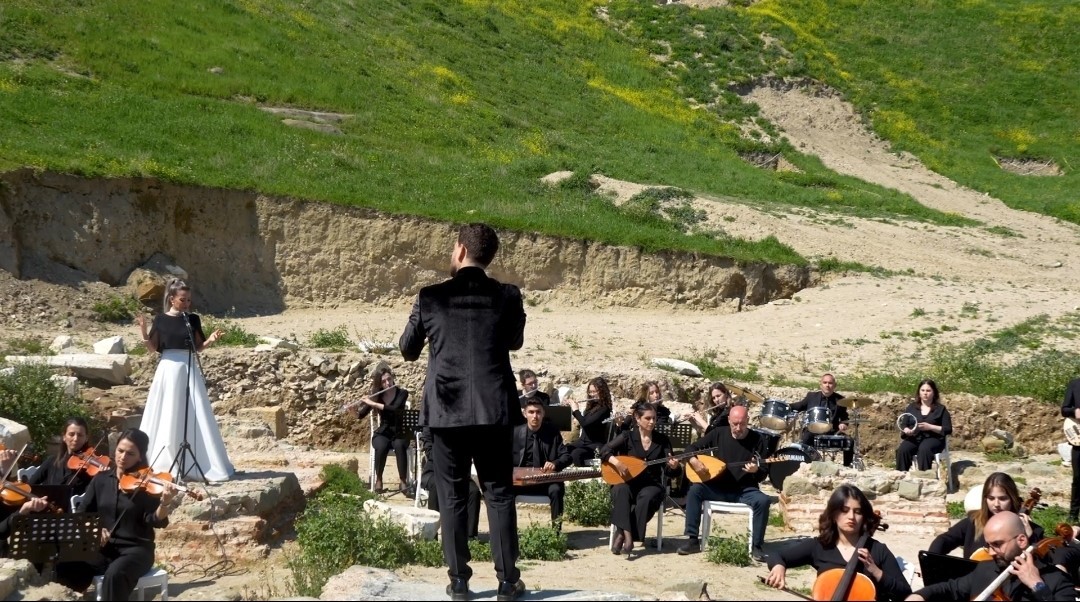 tekirdagda perinthos tiyatrosu 2 bin yil sonra yeniden sanatla bulustu 4 c3WpahG9