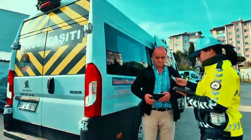Tekirdağ’da polis ekiplerinden okullarda geniş çaplı denetim 5 tekirdagda polis ekiplerinden okullarda genis capli denetim 1 zRqfJ22u
