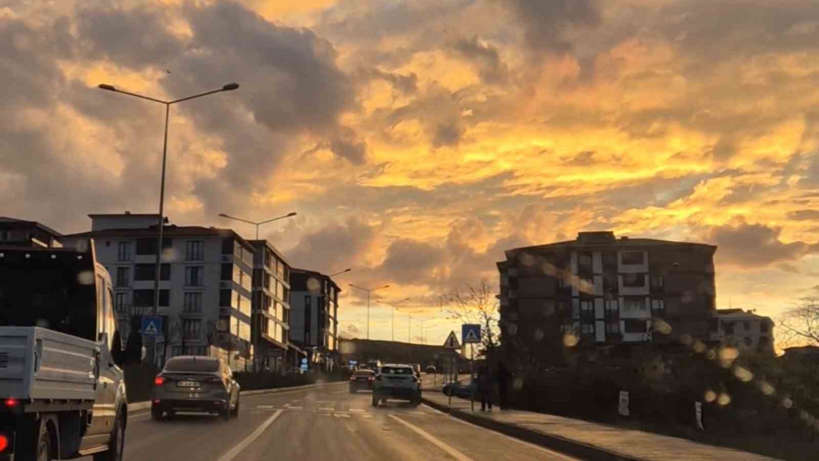 tekirdagda sabah gokyuzu mest etti gokyuzu alev alev 2