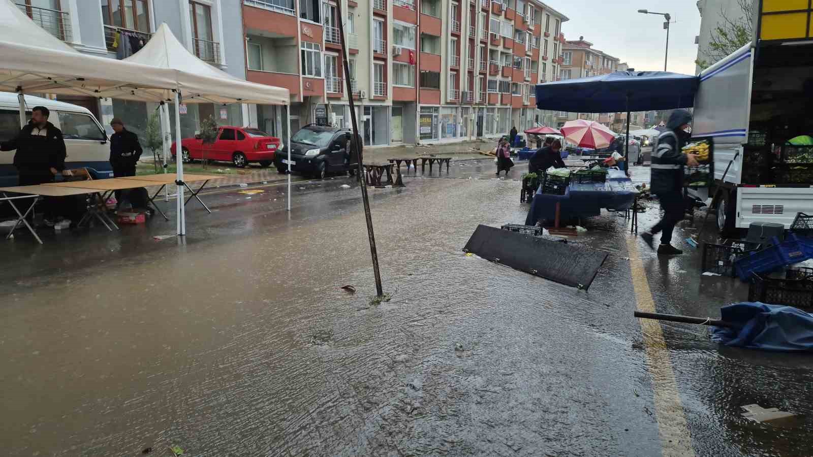 tekirdagda saganak yagis etkili oldu 1 ZA3AzzSt