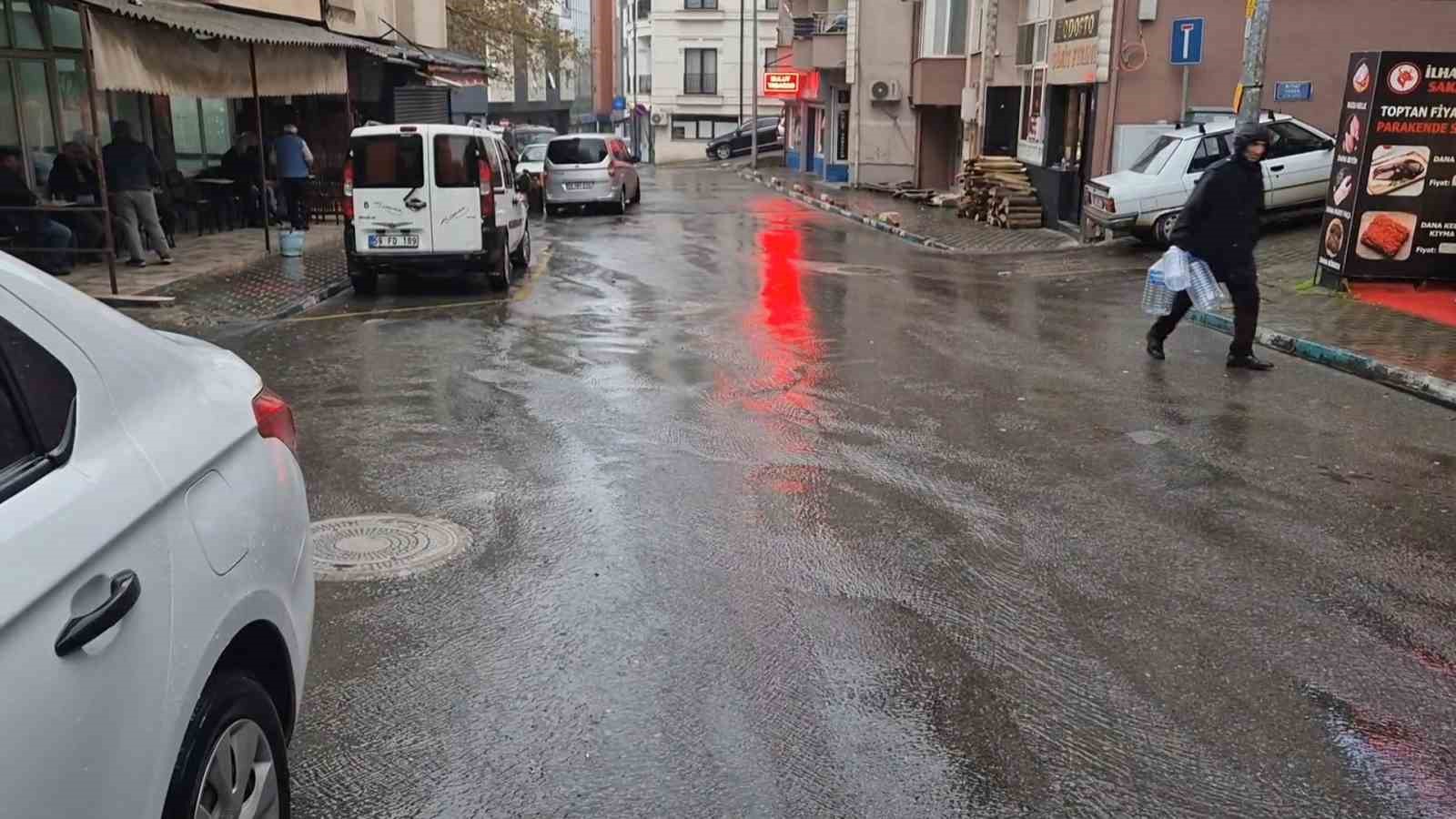 Tekirdağ’da sağanak yağış etkili oldu 6 tekirdagda saganak yagis etkili oldu 2 qbCGrkGB