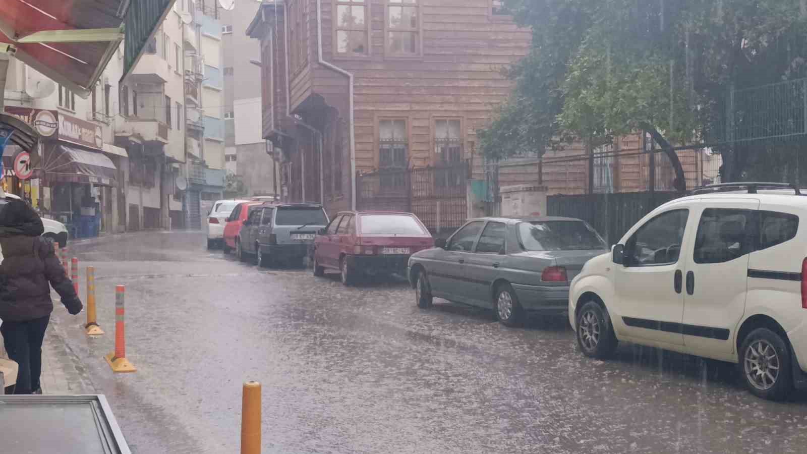 tekirdagda saganak yagis etkili oldu 4 FYKf3GYE