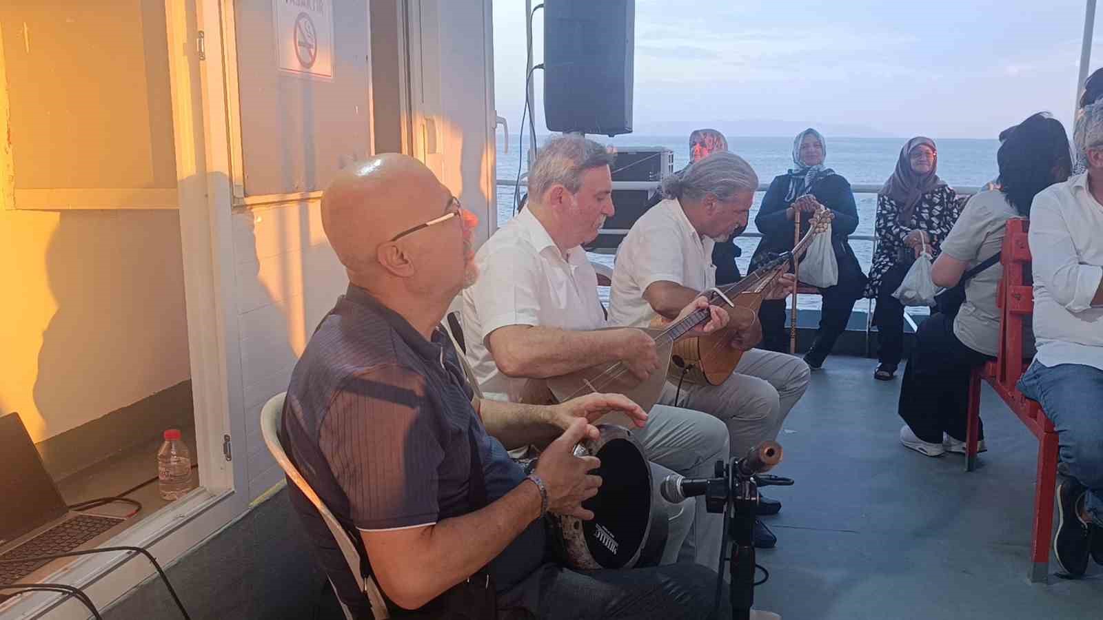 tekirdagda sehit aileleri ve gaziler icin mehtap turu duzenlendi 0 uaFFEyRY