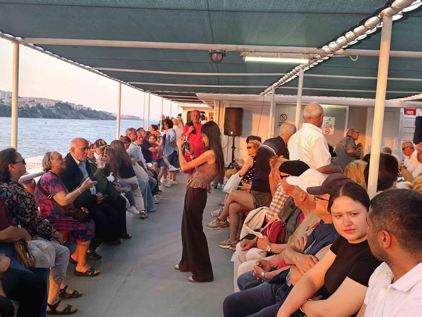 tekirdagda sehit aileleri ve gaziler icin mehtap turu duzenlendi 1 yju9wS9j