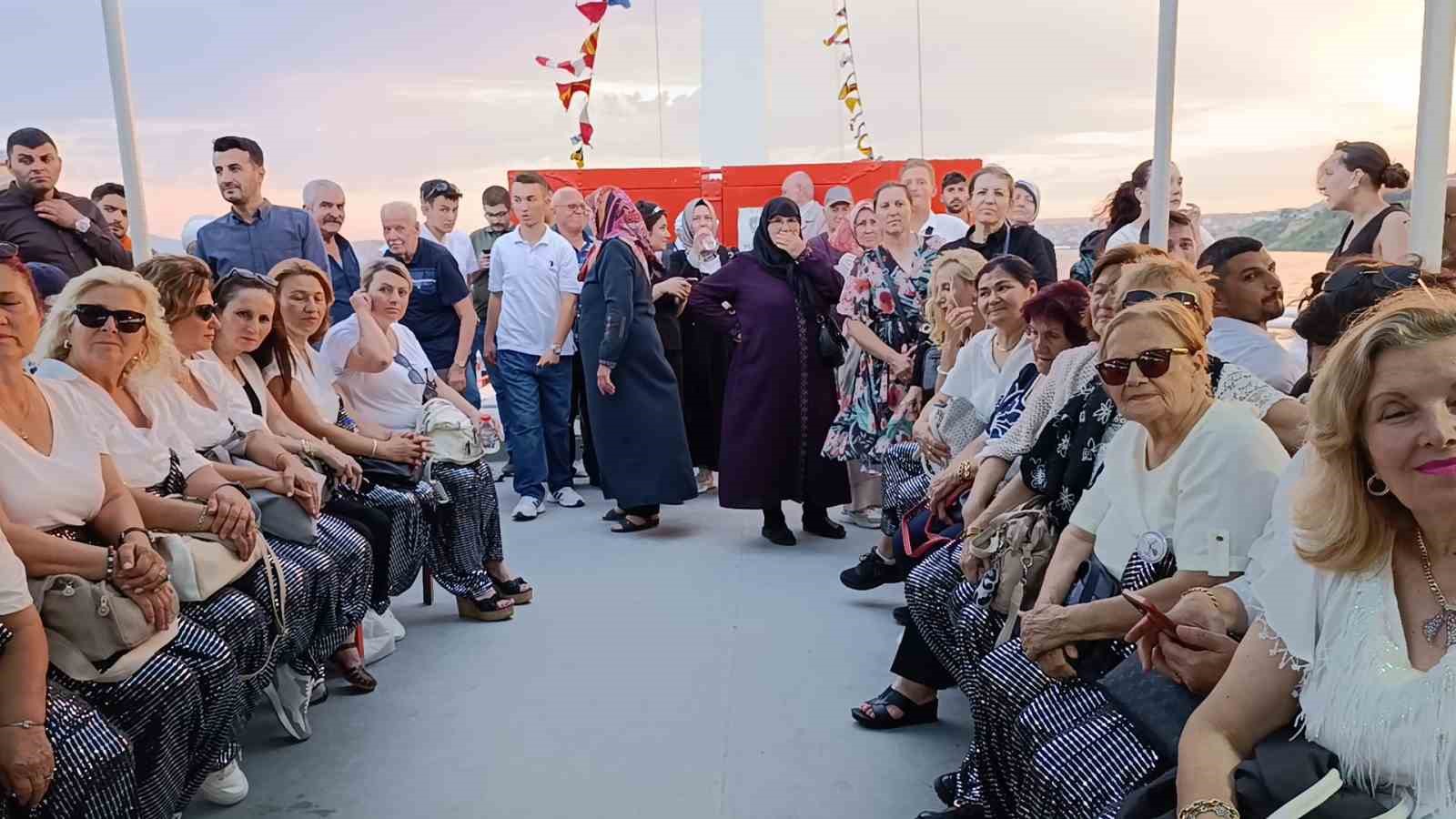 tekirdagda sehit aileleri ve gaziler icin mehtap turu duzenlendi 3 XNlOI7y9