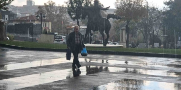 tekirdagda-siddetli-yagis-etkili-oldu-vatandaslar-siginacak-yer-aradi-Hkk4Btf5.jpg
