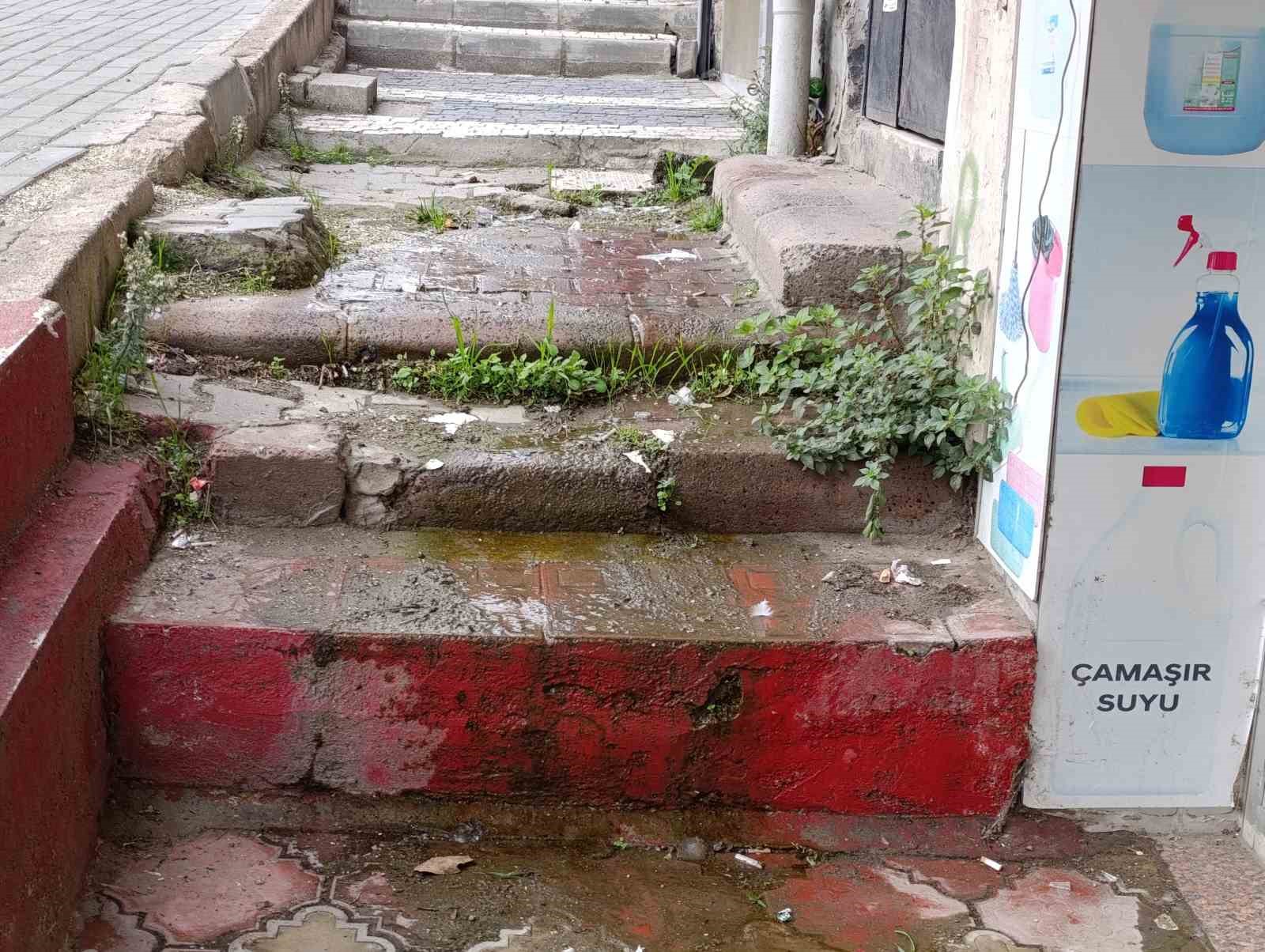 tekirdagda su patlagi esnafi magdur etti 2 miAubgqH