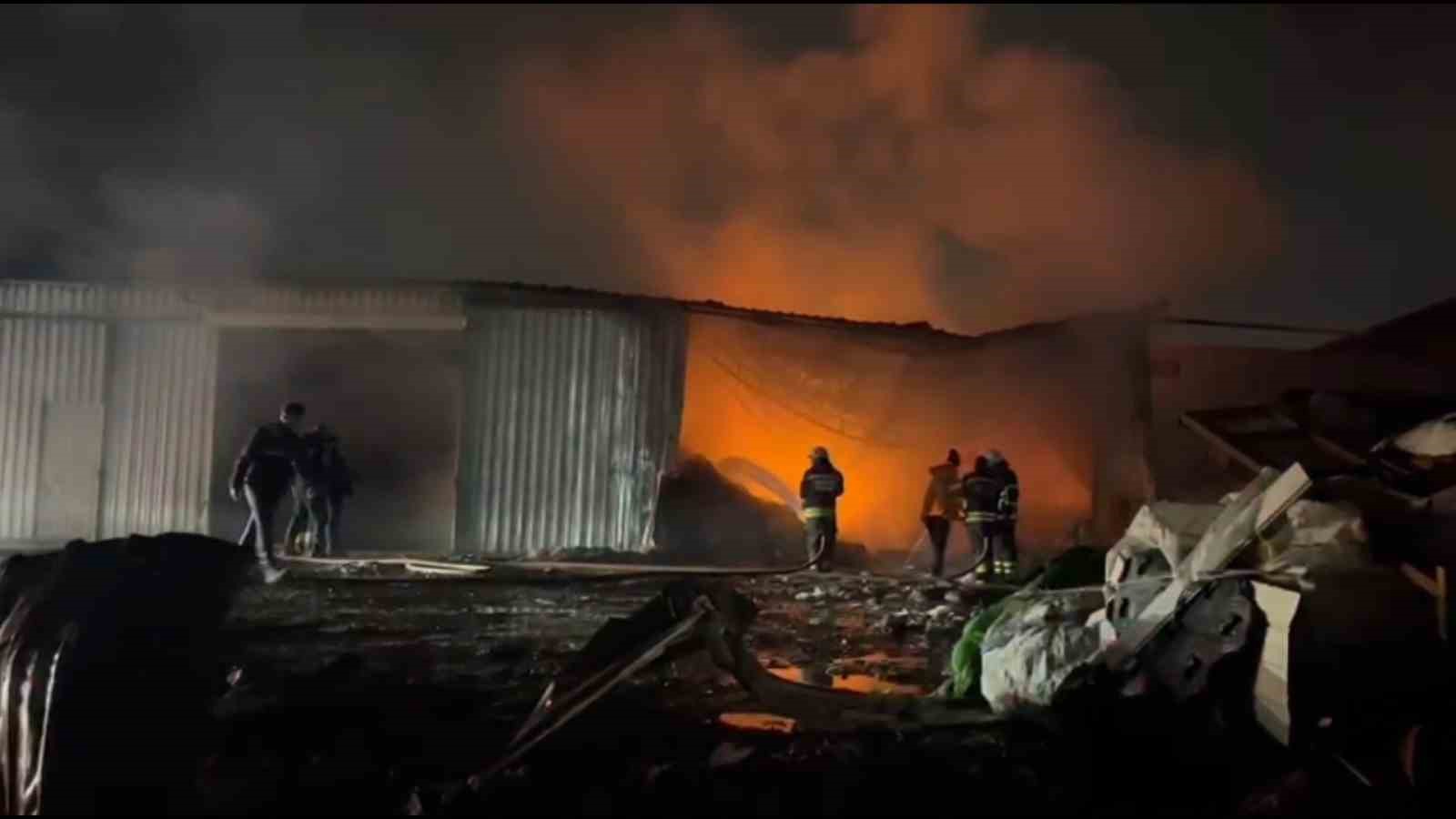 tekirdagda tekstil geri donusum fabrikasinda yangin 1 Mrdhs7GS
