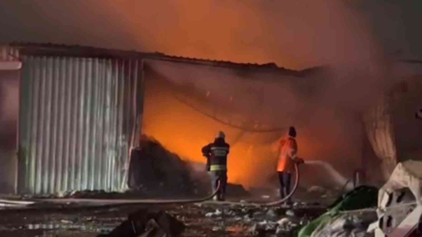tekirdagda tekstil geri donusum fabrikasinda yangin 2 OiH29gl2